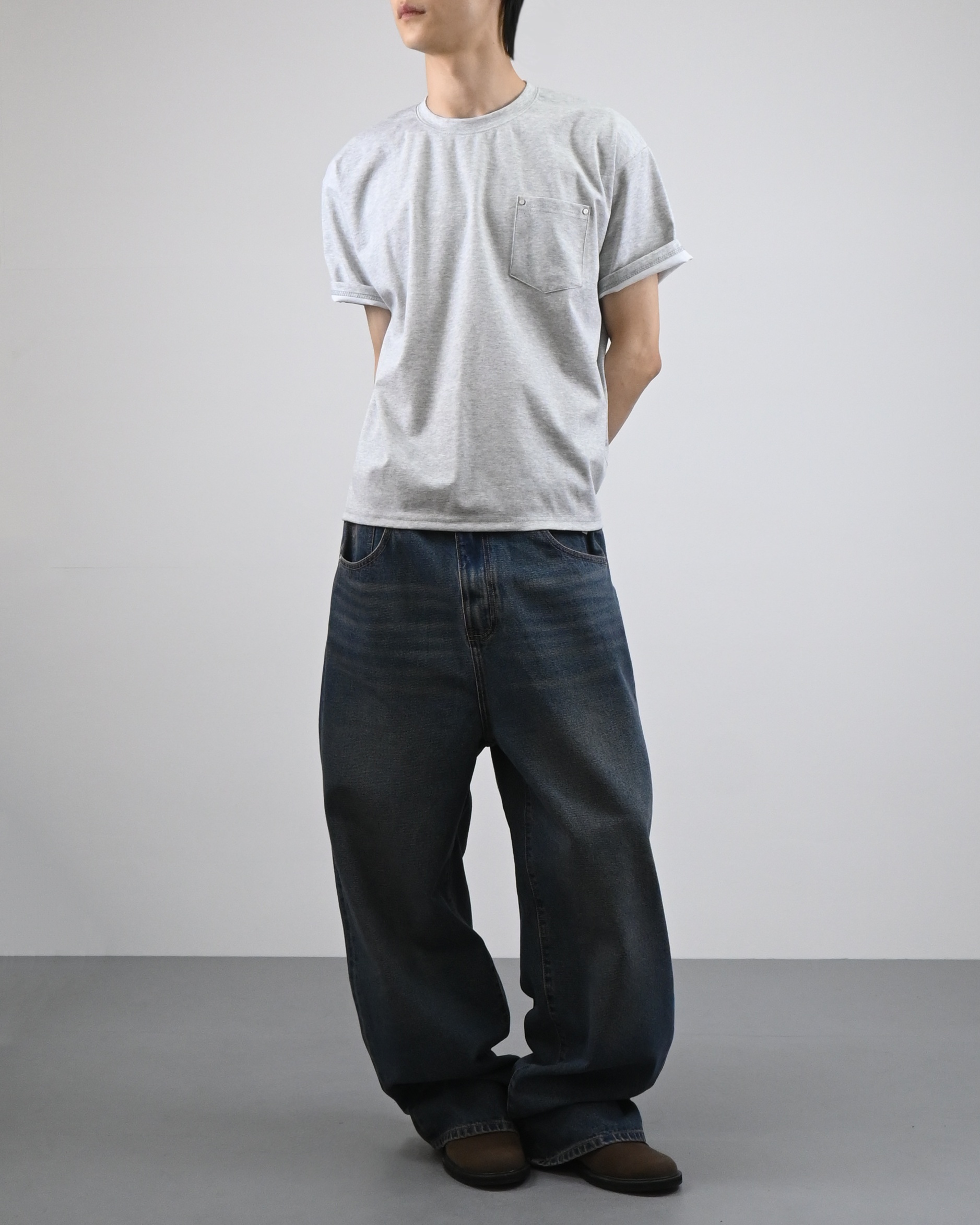 rivet crop half t-shirt