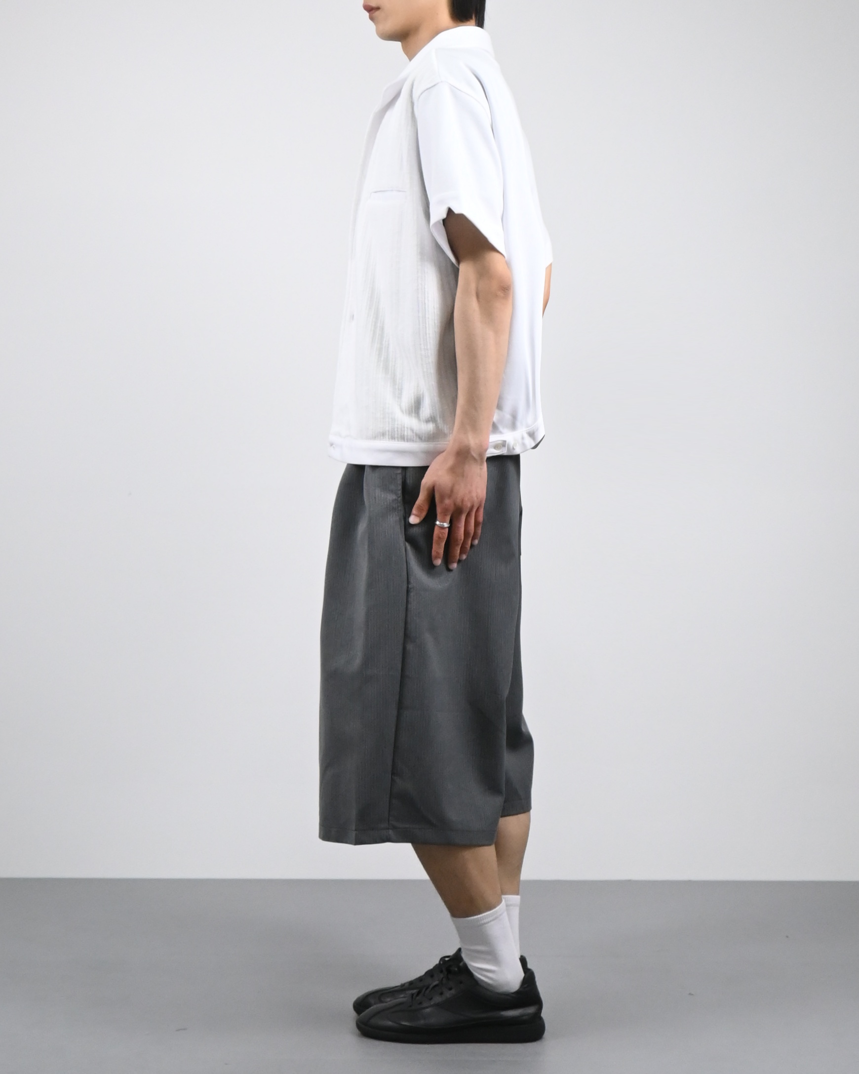 three tuck stripe bermuda slacks