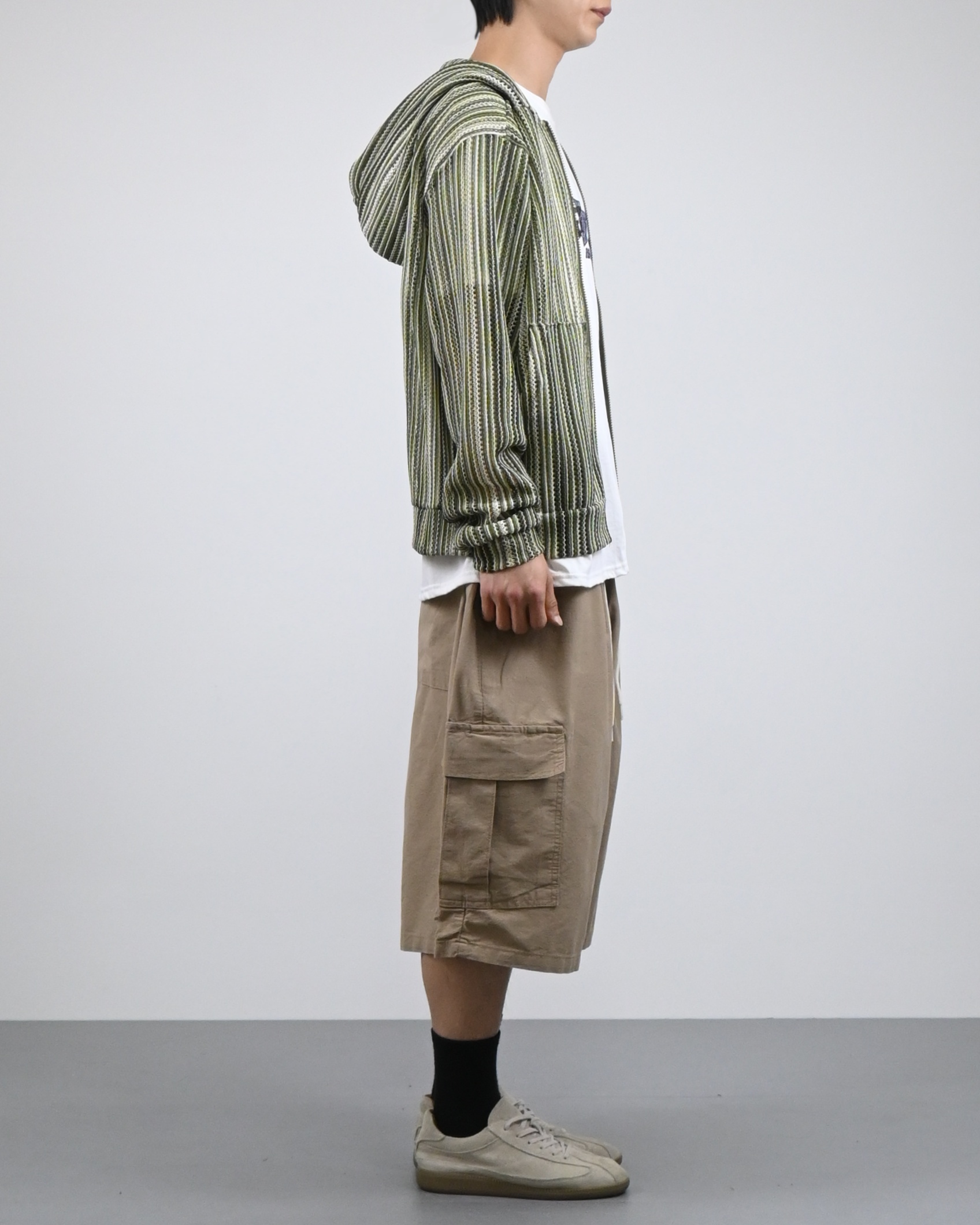 stripe punching hood zip-up