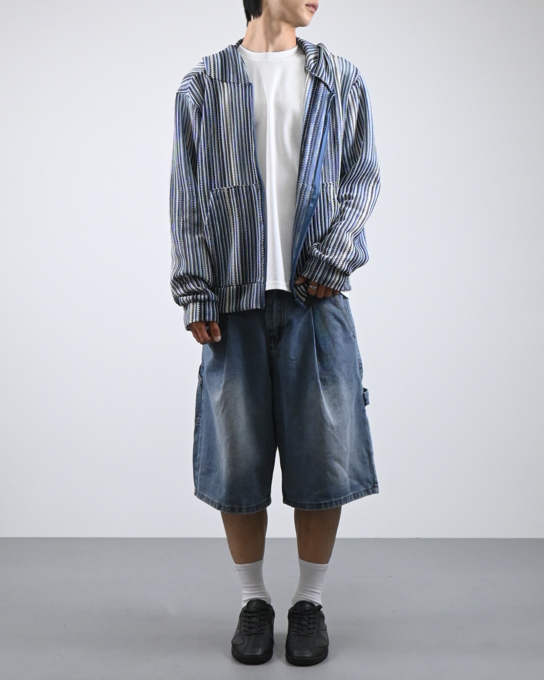 one tuck carpenter bermuda denim pants