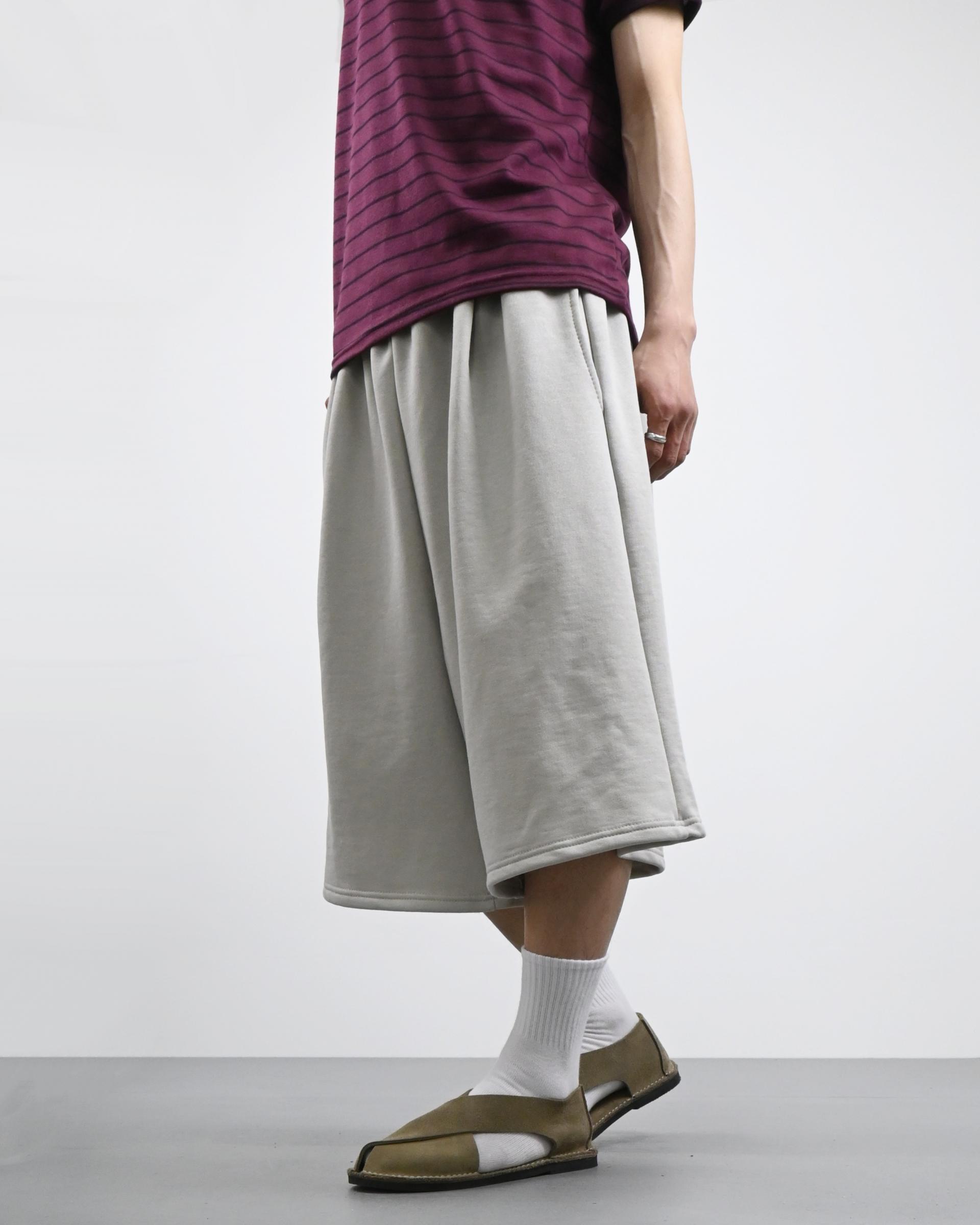 one tuck pigment bermuda sweatpants
