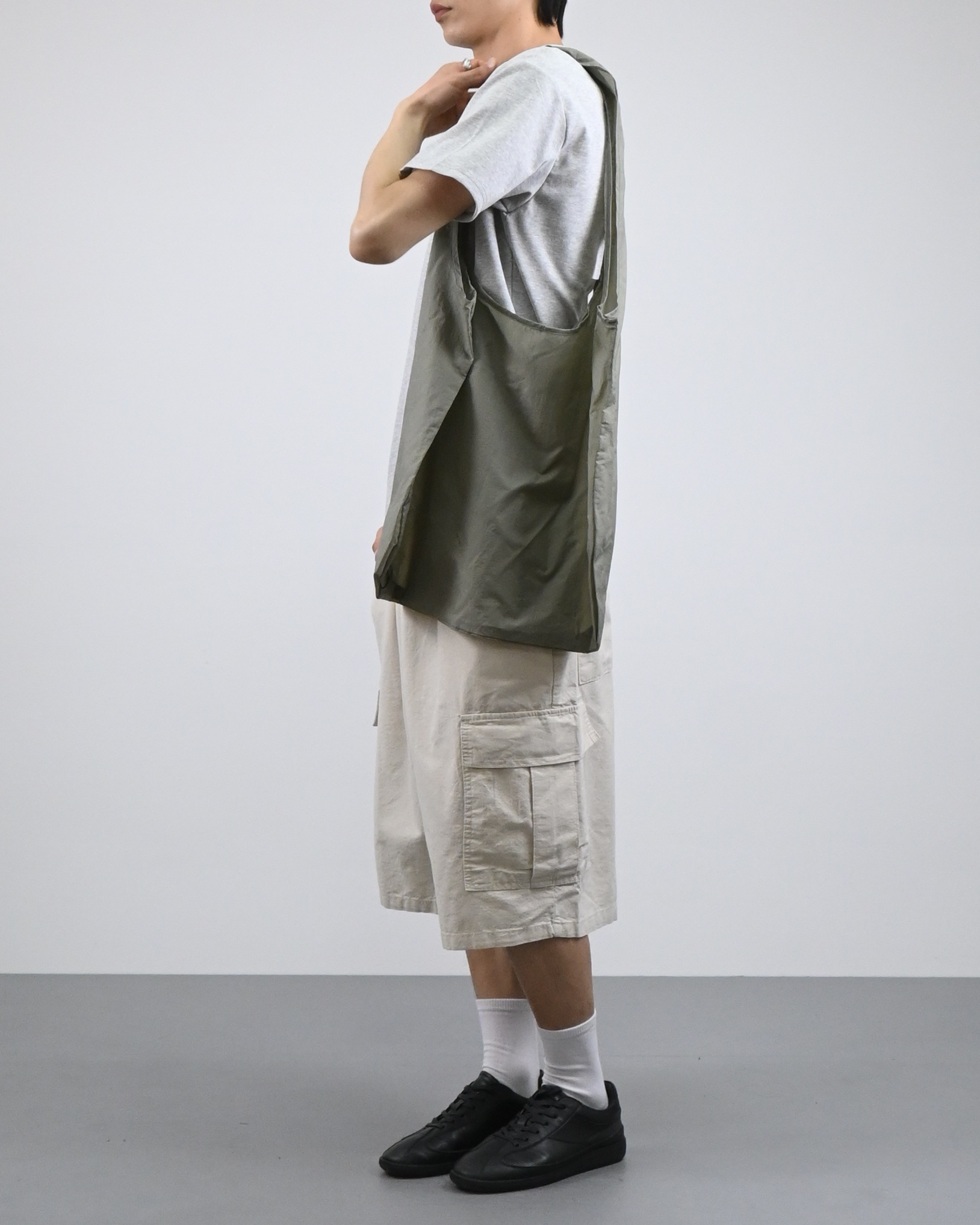front shoulder line half t-shirt