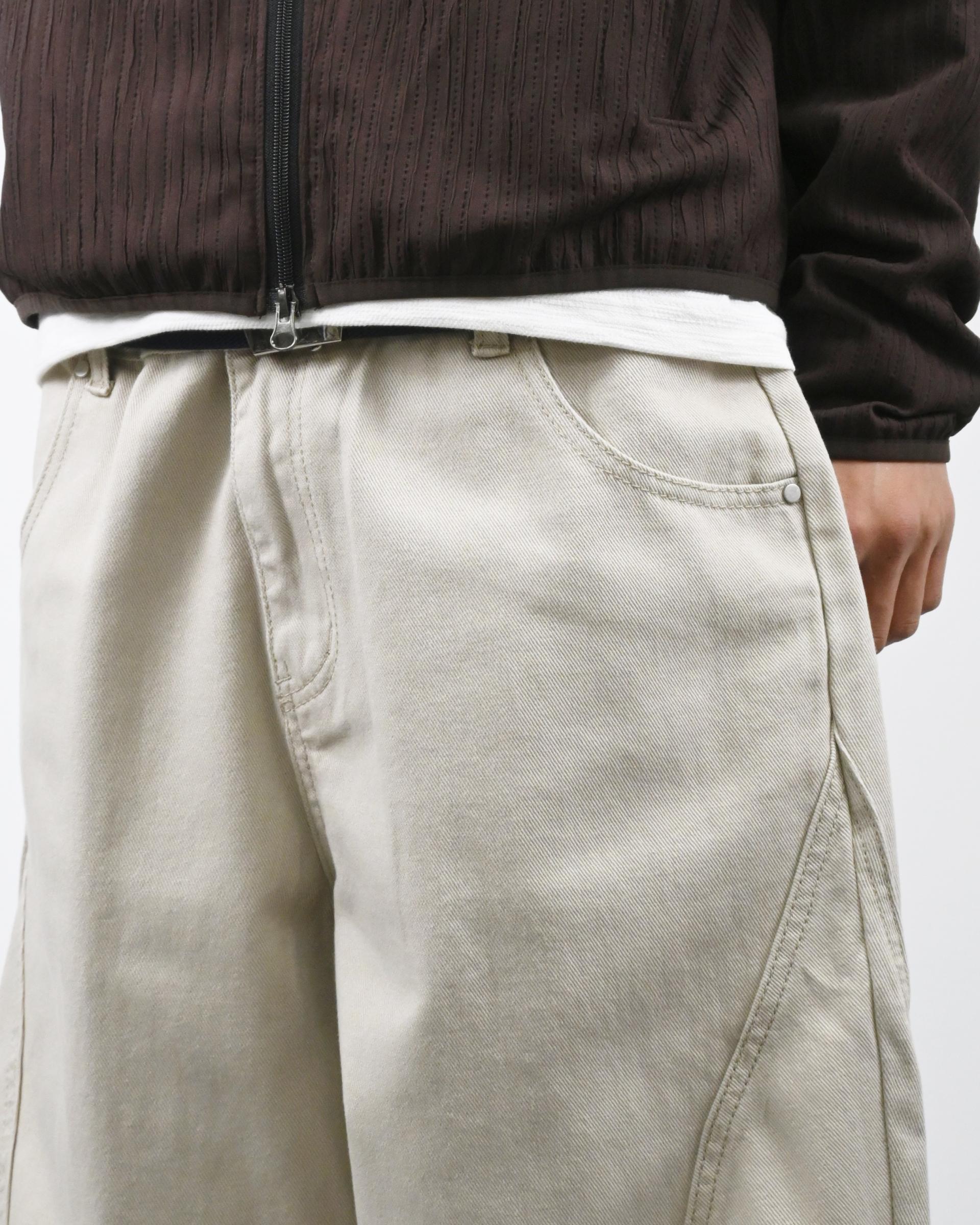 curved seam line cotton pants
