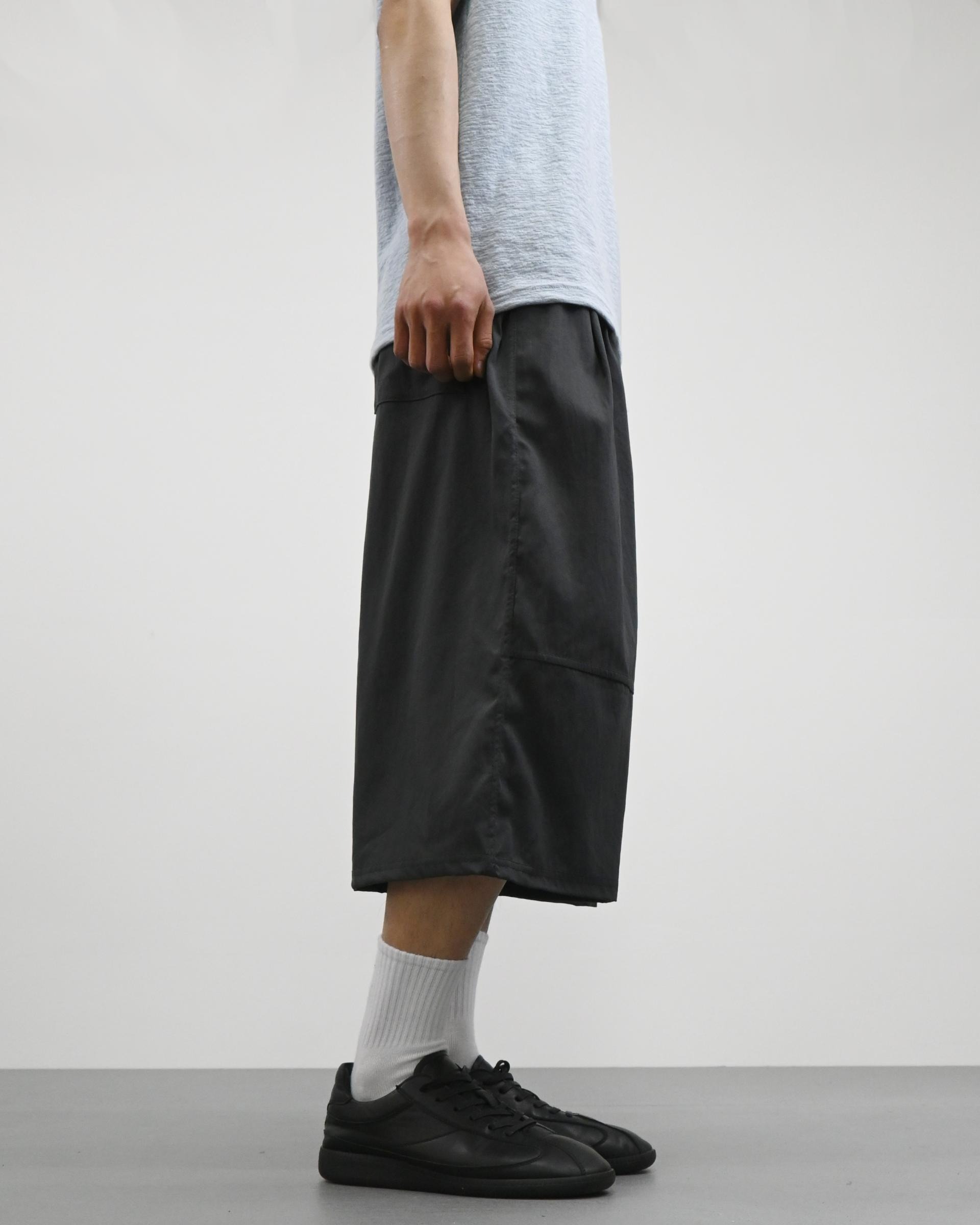 one tuck pigment bermuda sweatpants 복제