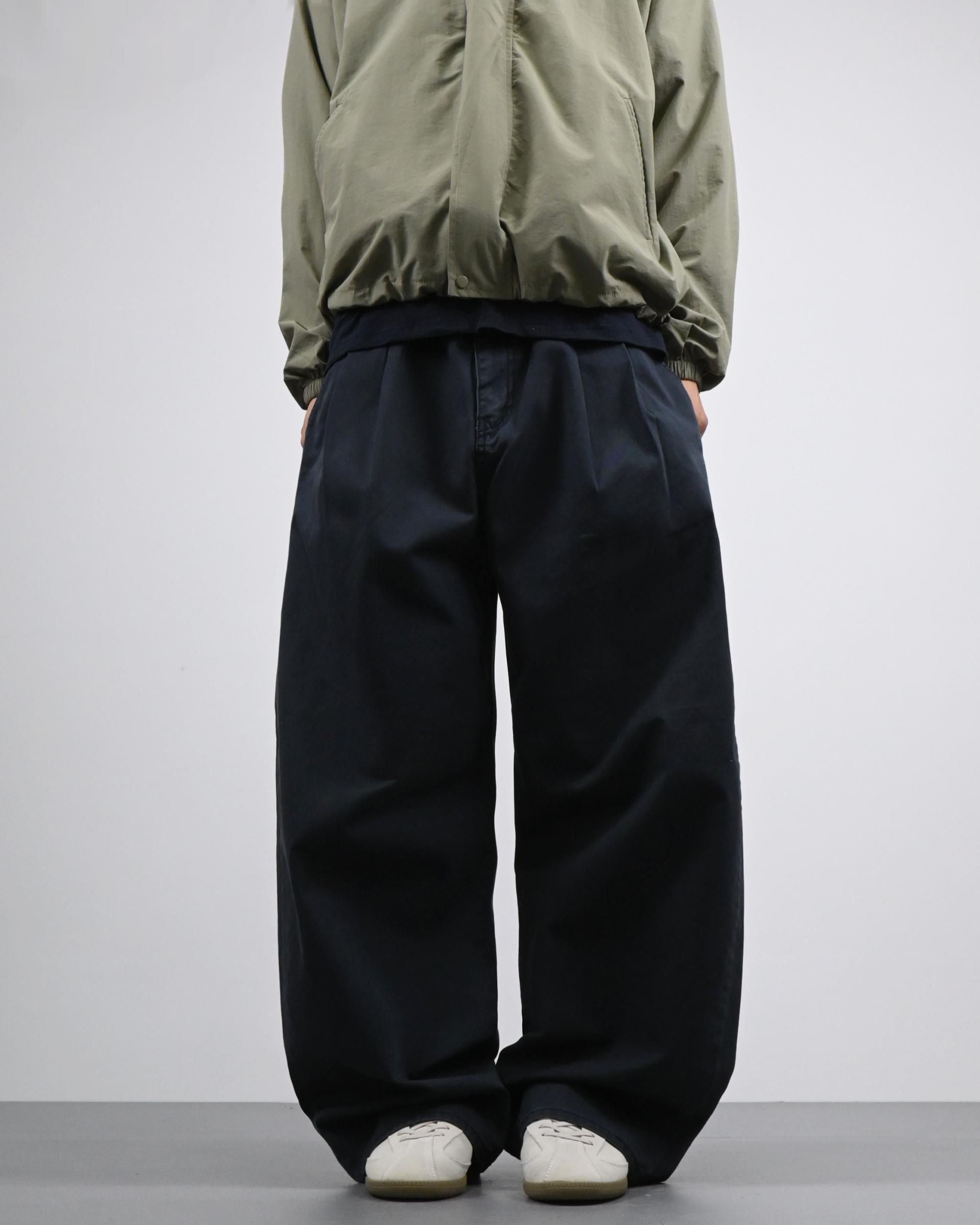 two tuck pigment cotton pants
