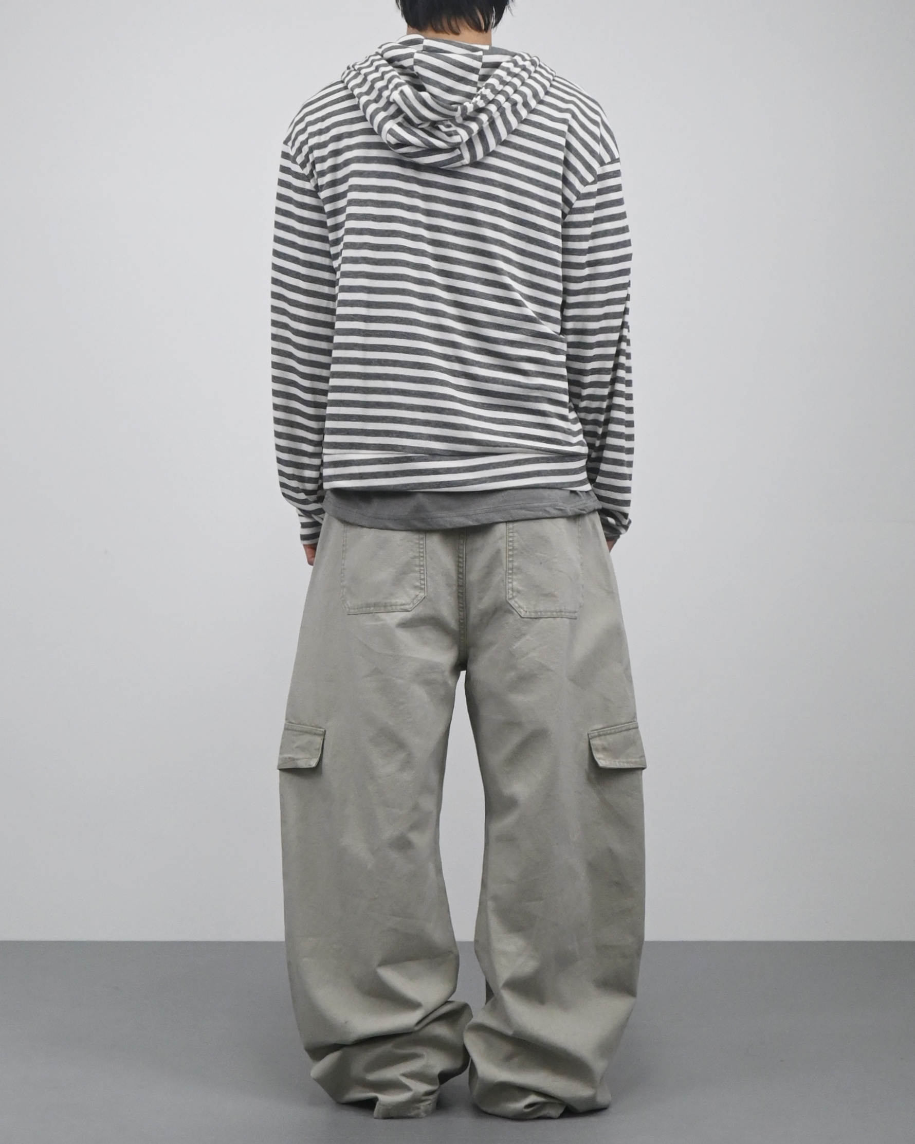thin stripe hood zip-up
