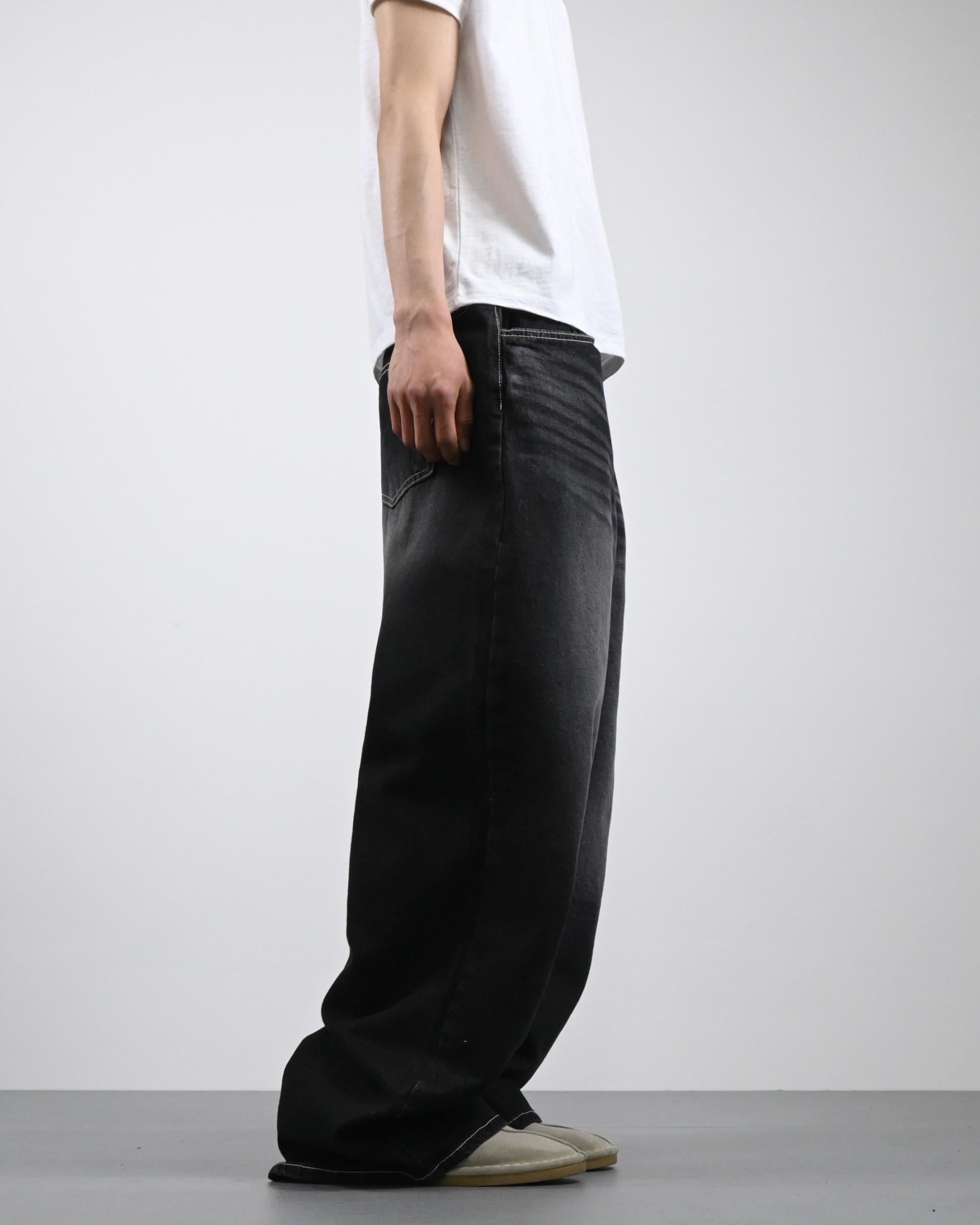 white stitch black denim pants