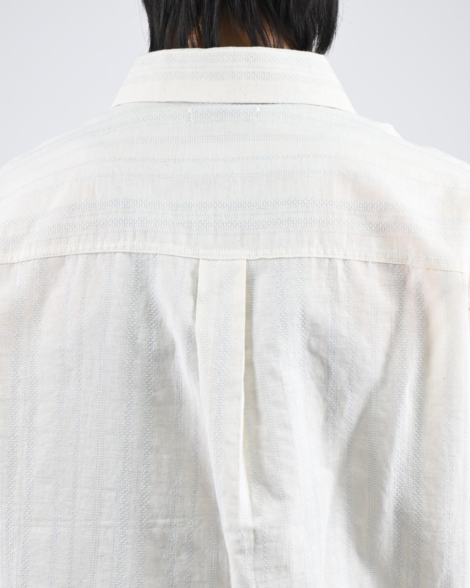 chain stripe shirt