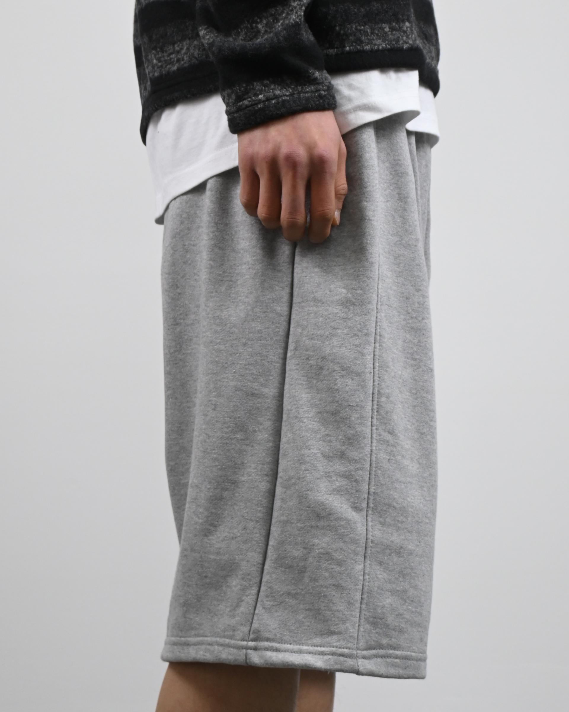 line bermuda sweatpants