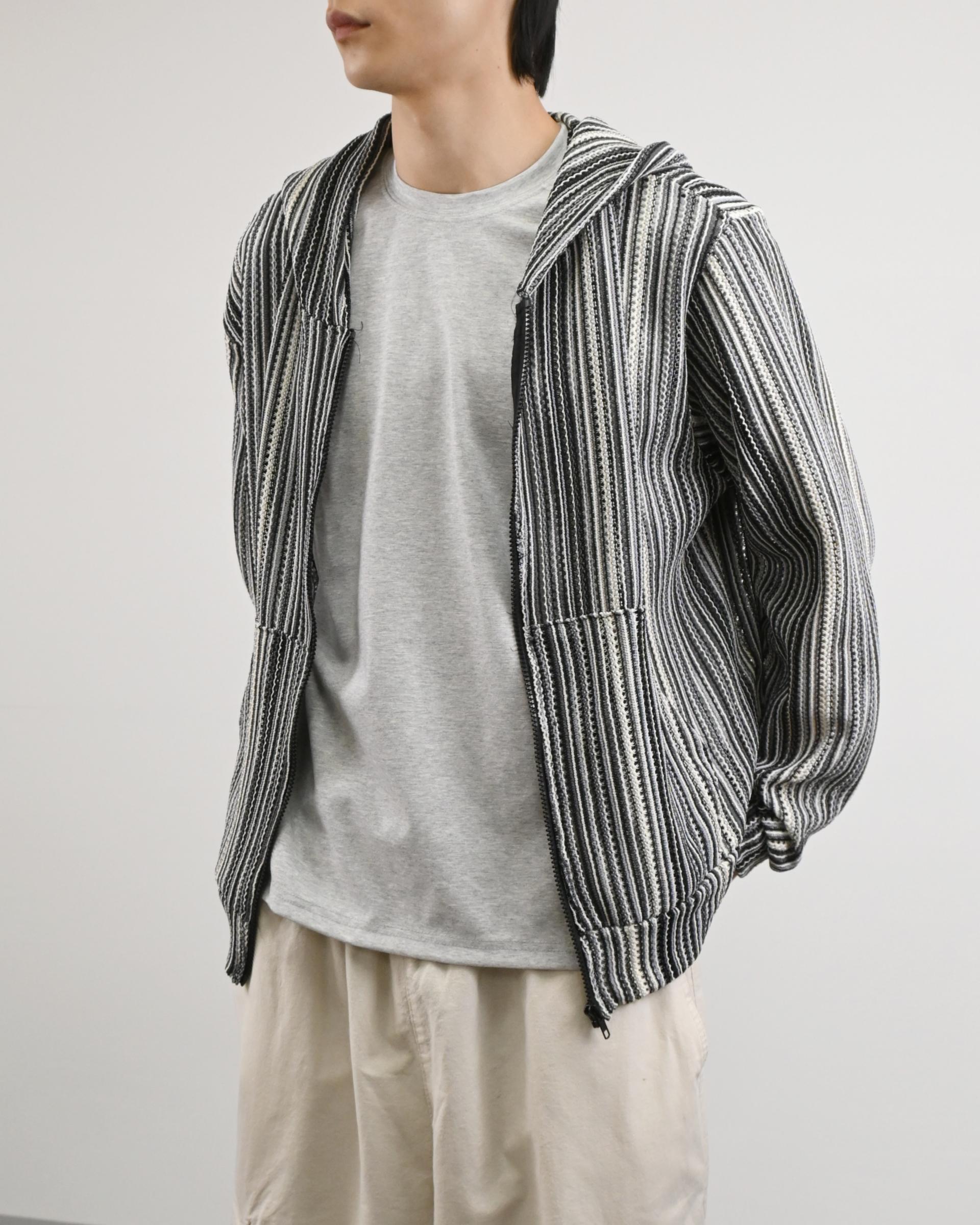 stripe punching hood zip-up