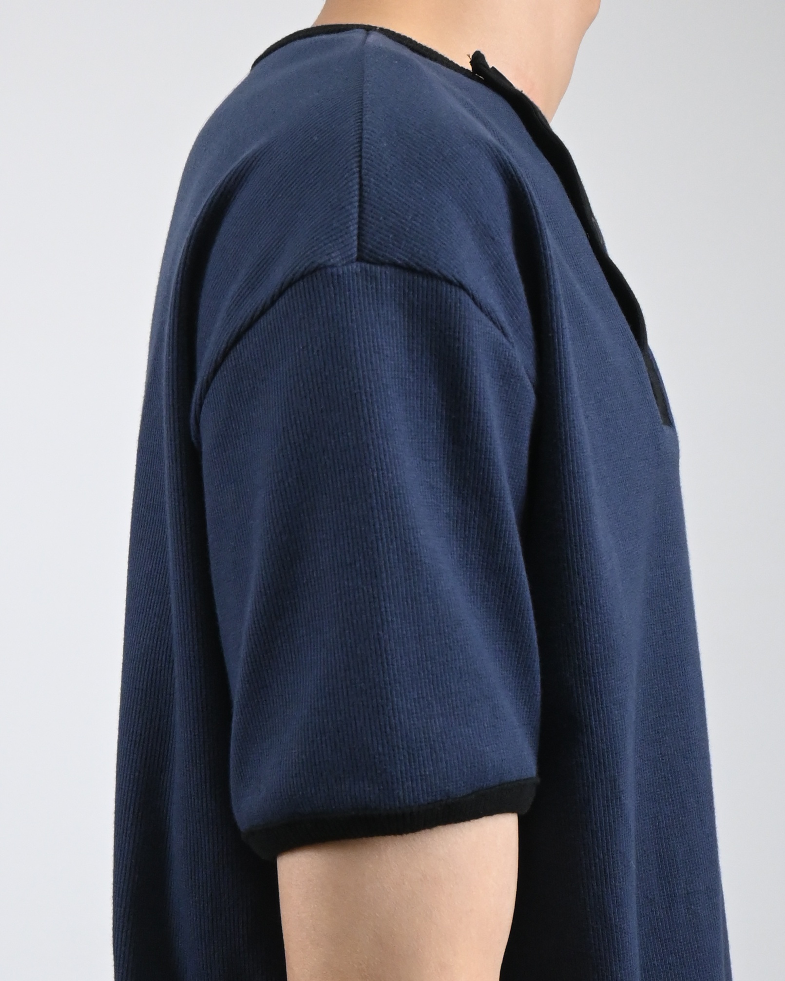 offset henley neck ringer half t-shirt