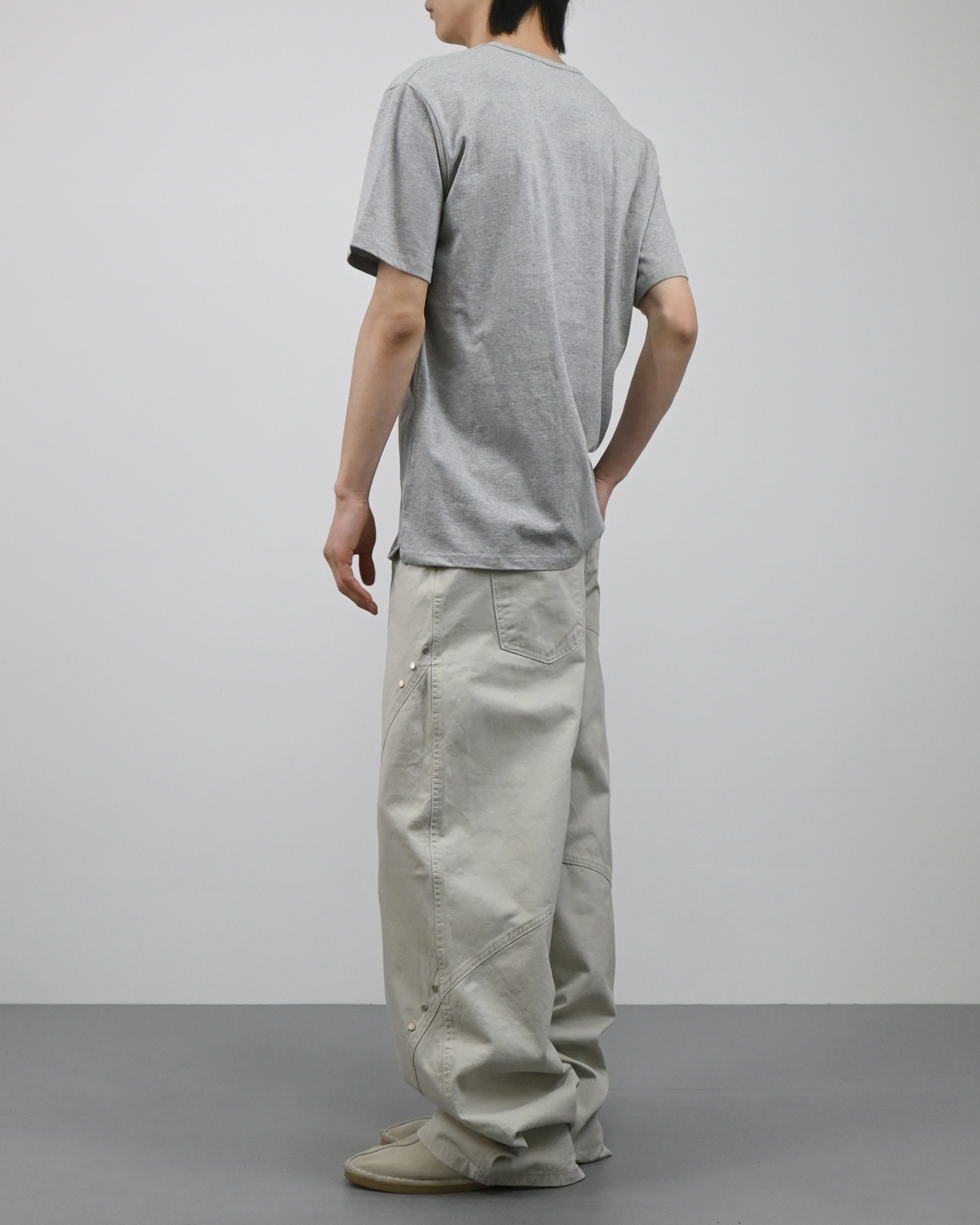 u-neck slit half t-shirt