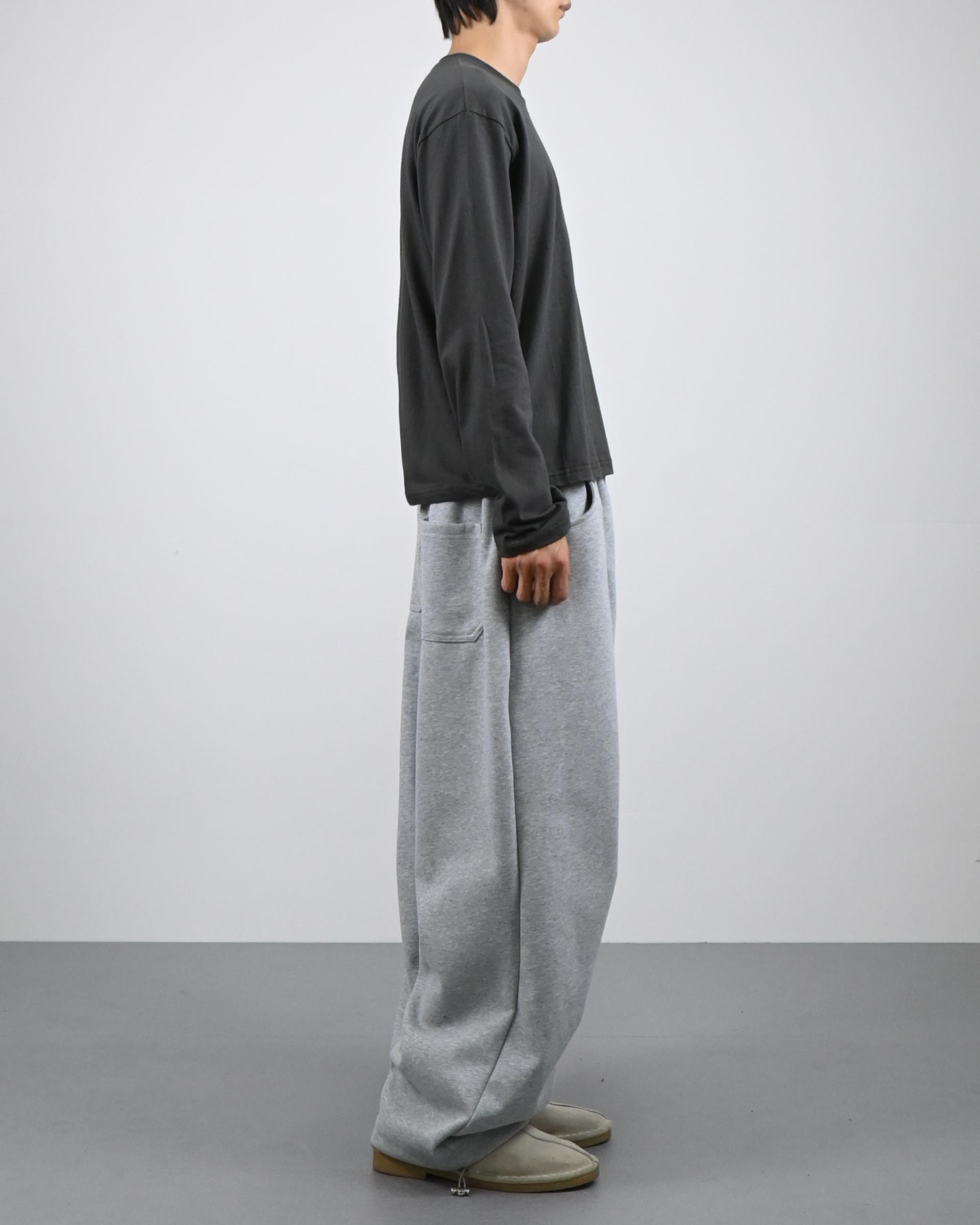 rivet dart sweatpants
