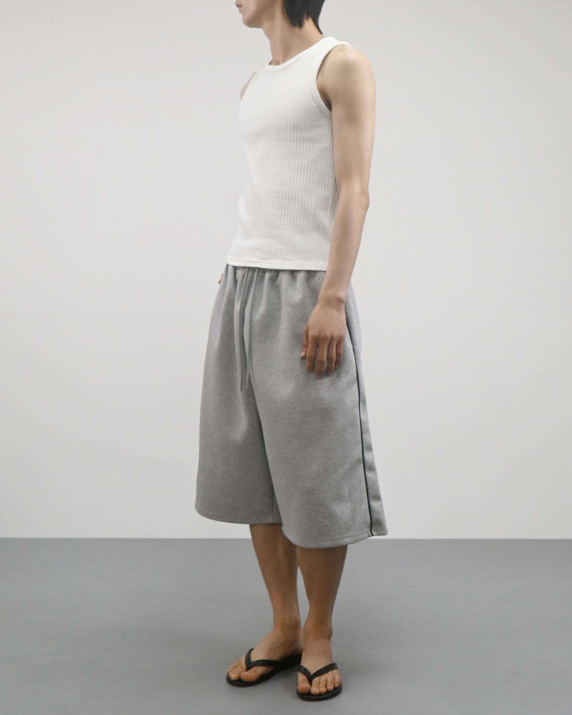 back incision ribbed vest