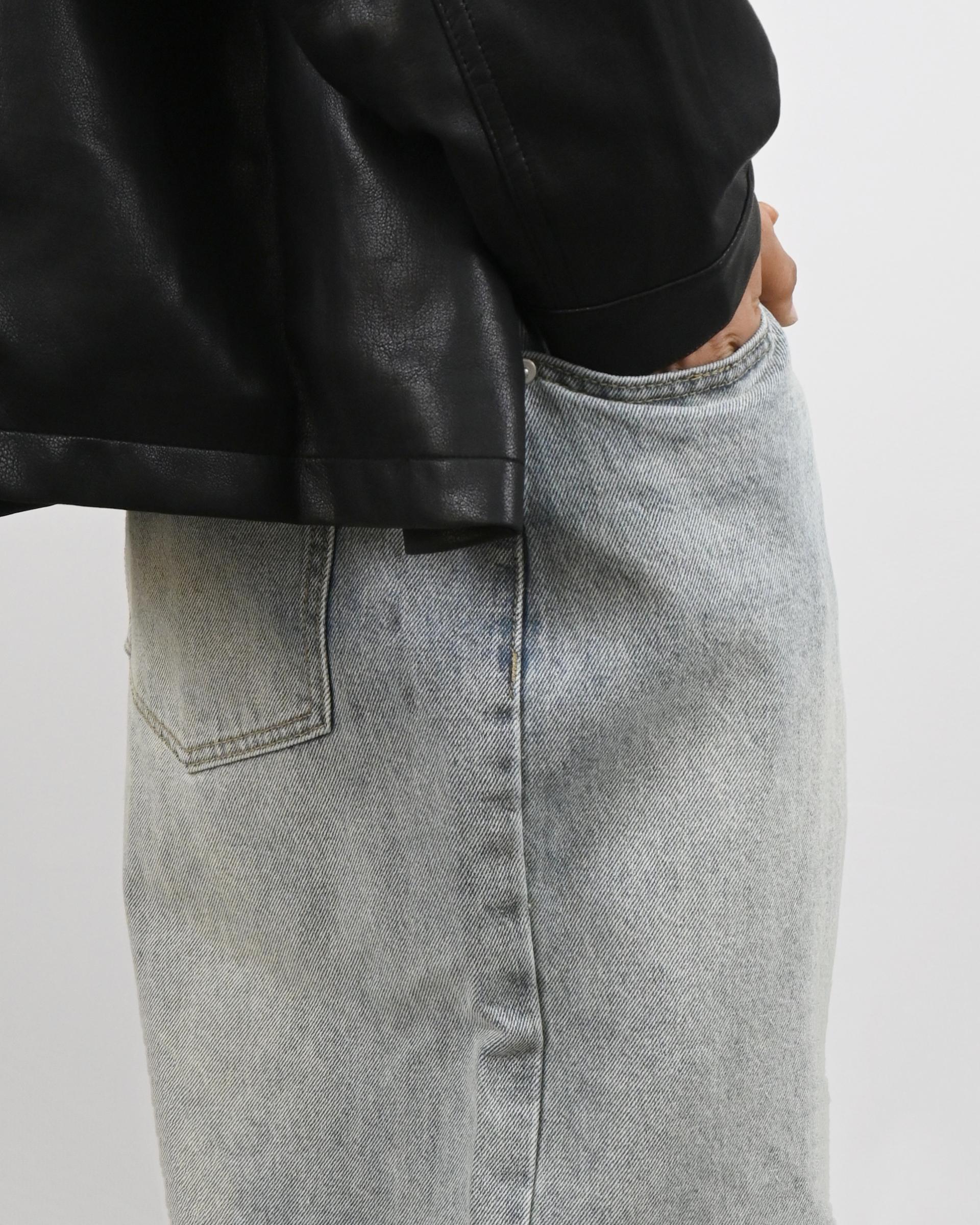 stone blur sand curved denim pants