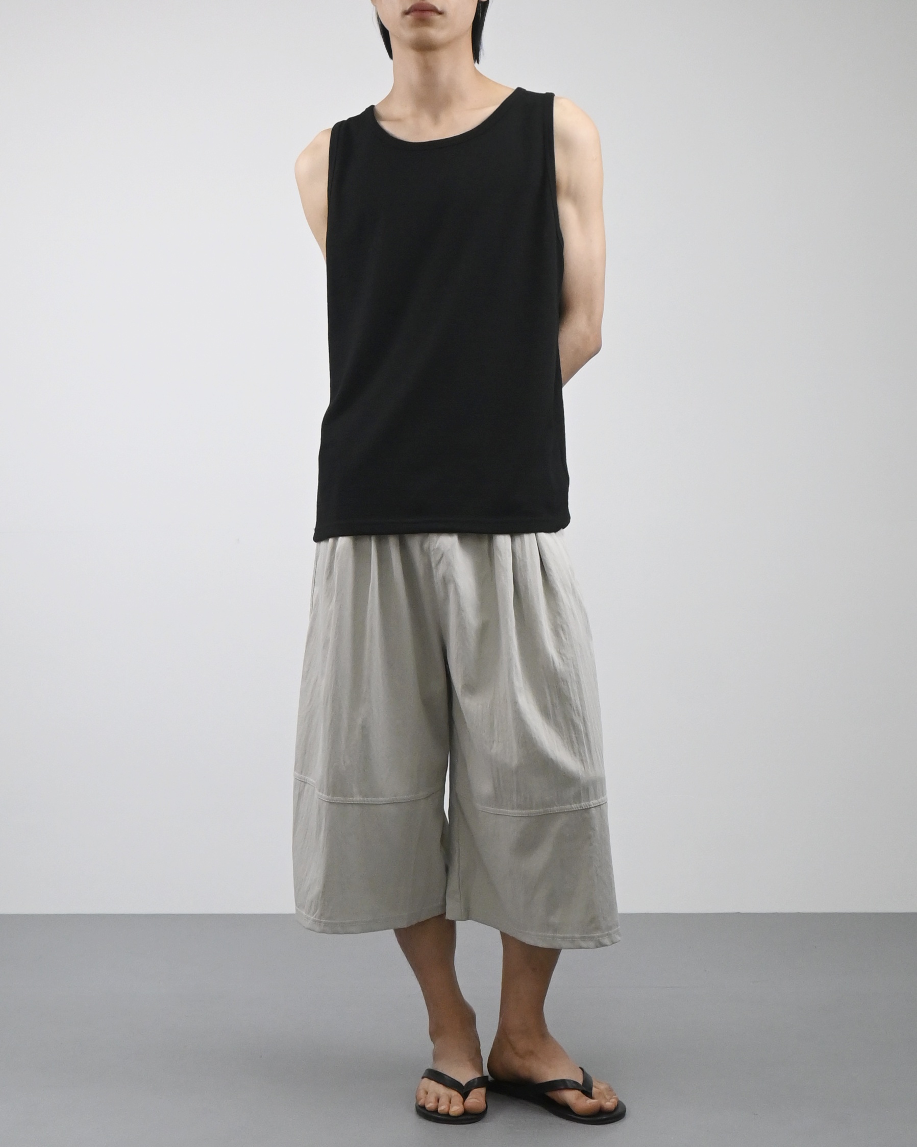one tuck pigment bermuda sweatpants 복제