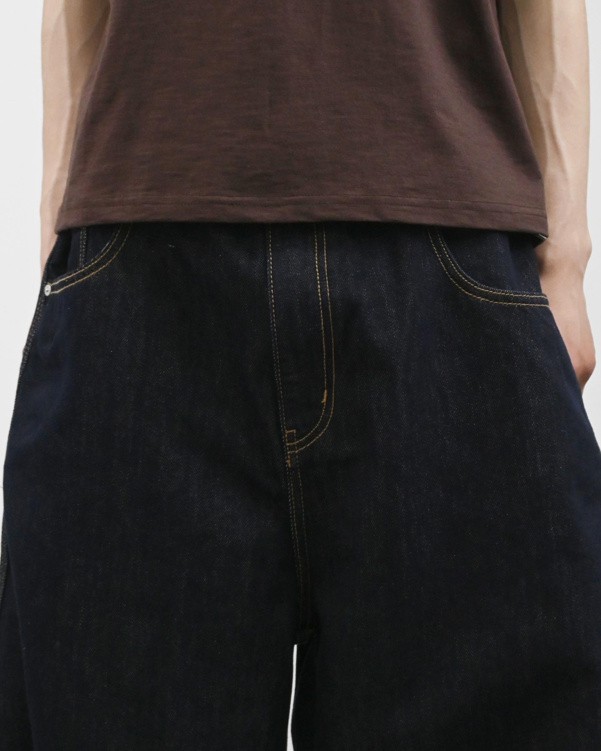 dart balloon denim pants (non faded)