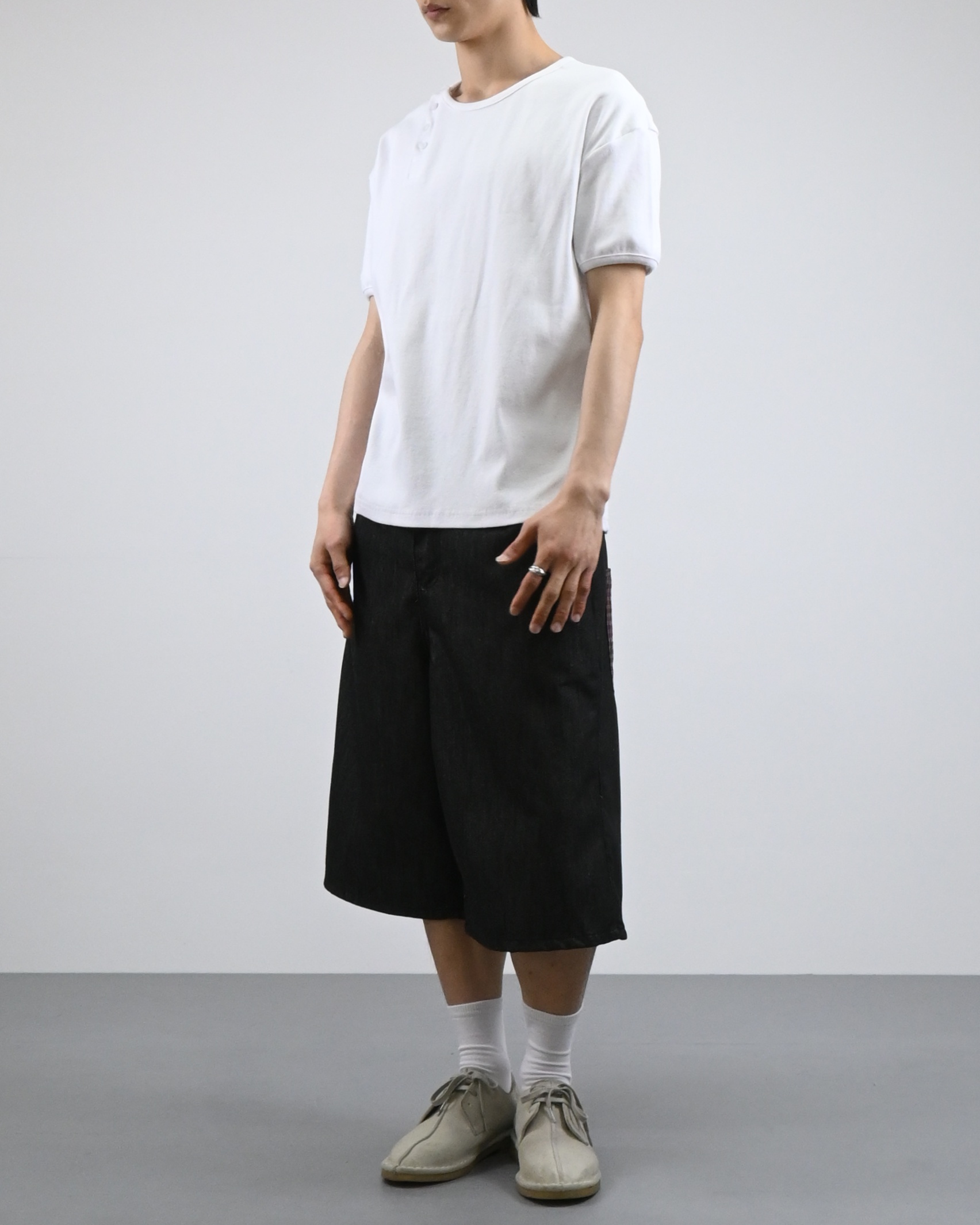 offset henley neck ringer half t-shirt