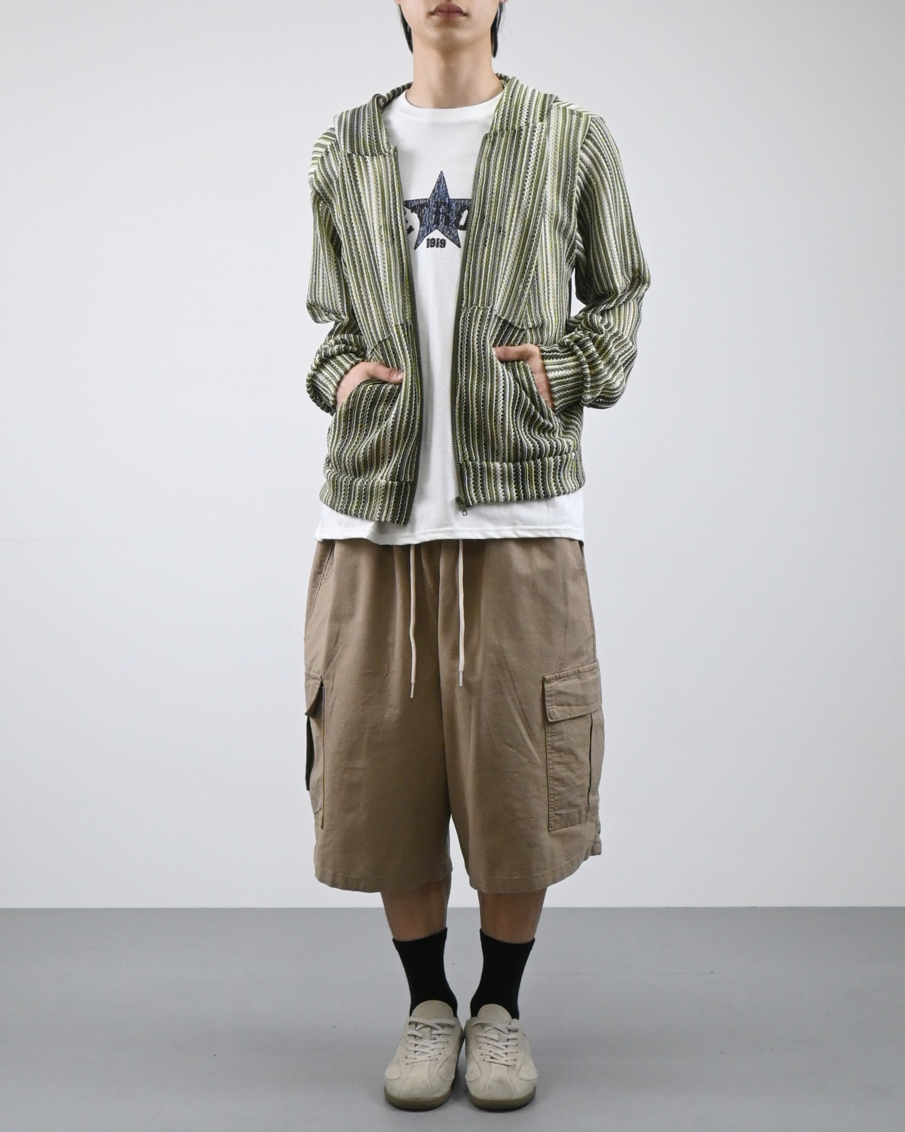 stripe punching hood zip-up
