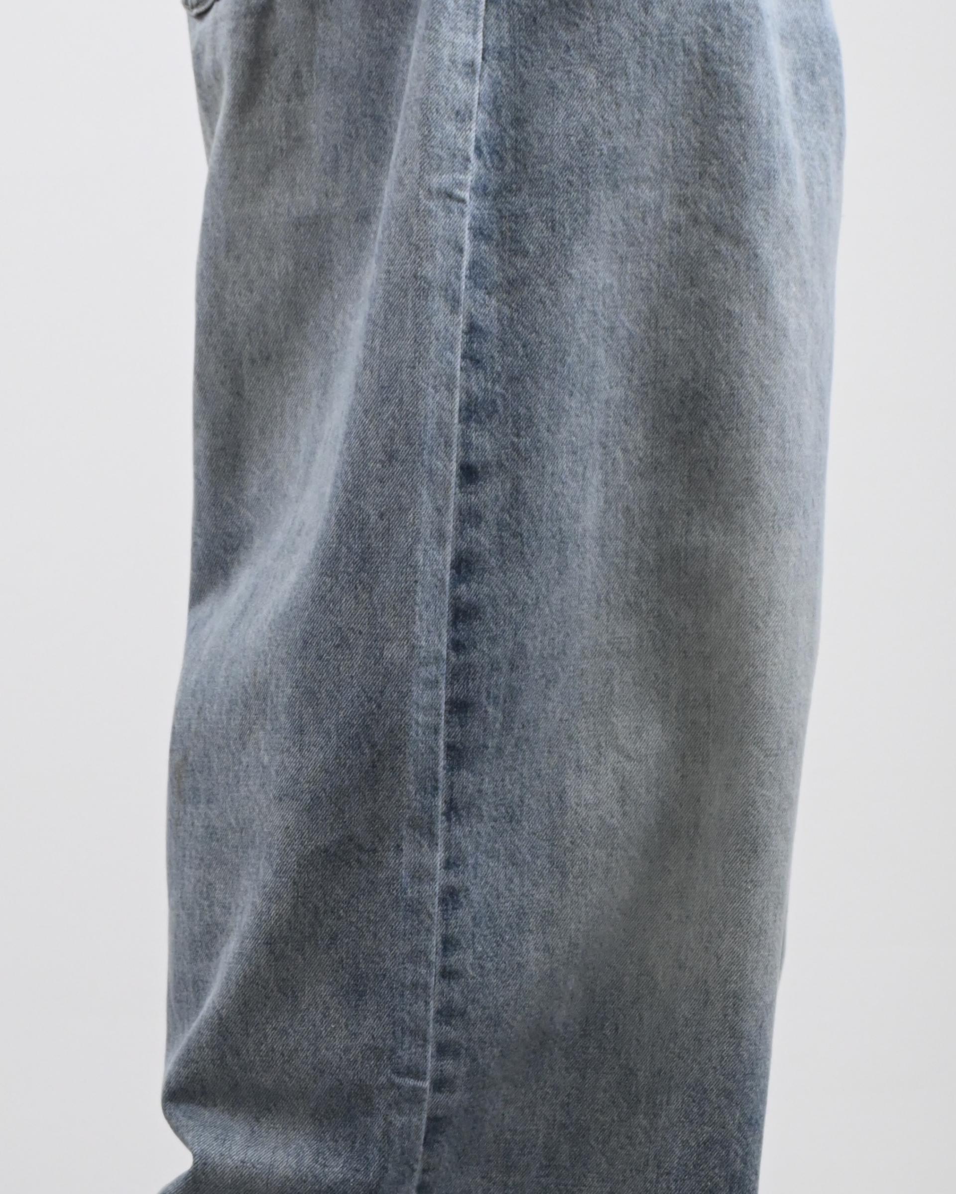 tiger washed curved denim pants