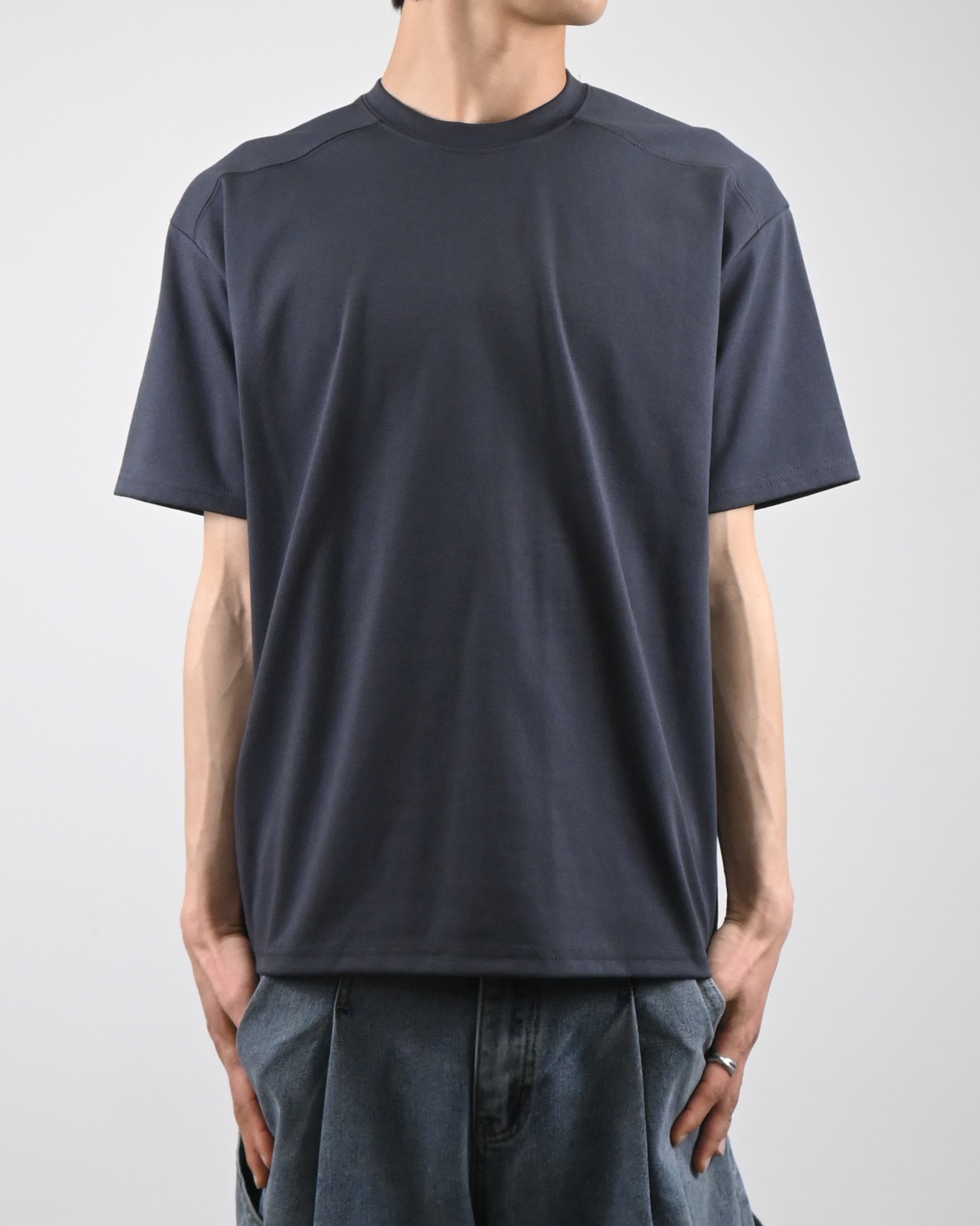 front shoulder line half t-shirt
