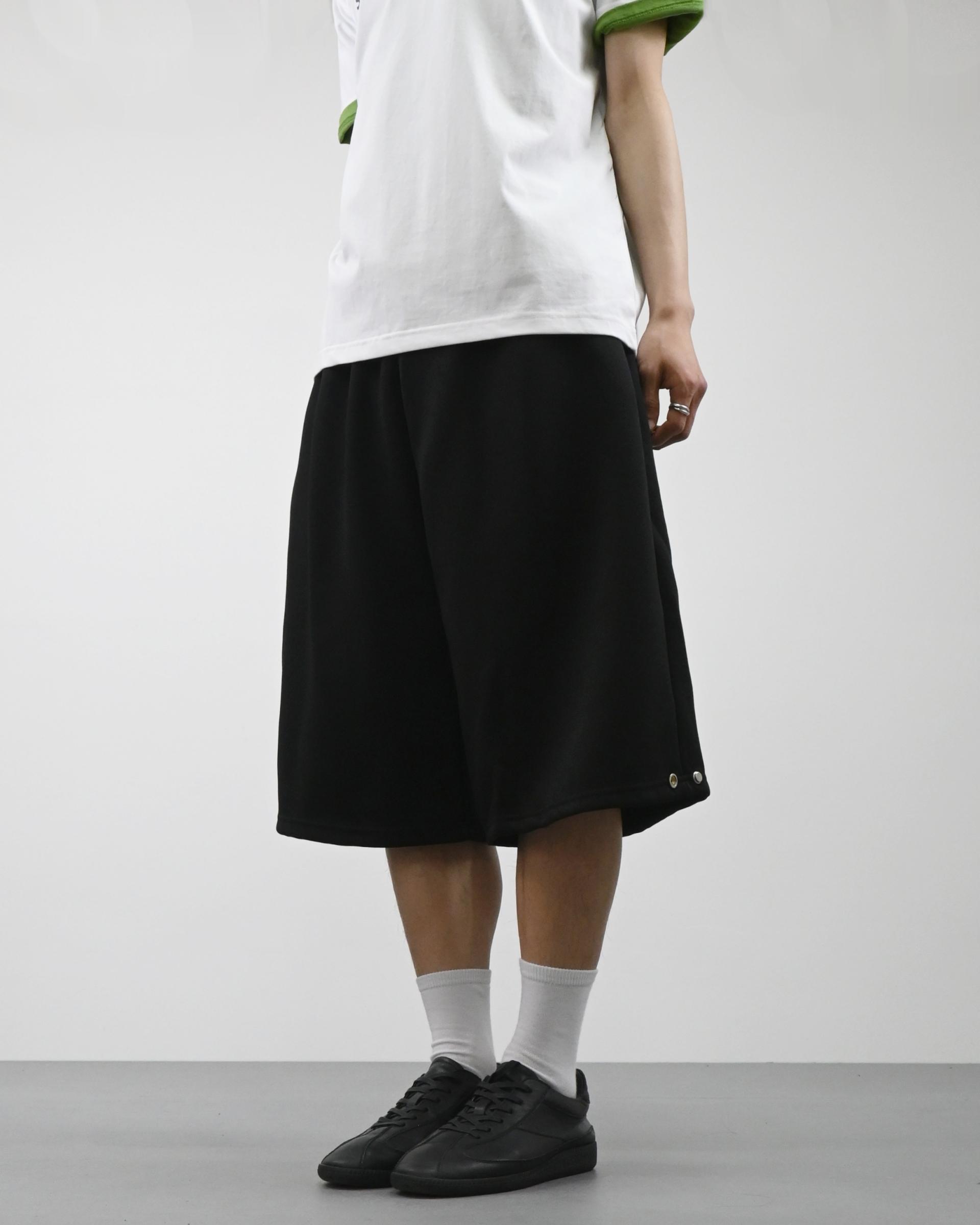 snap bermuda sweatpants