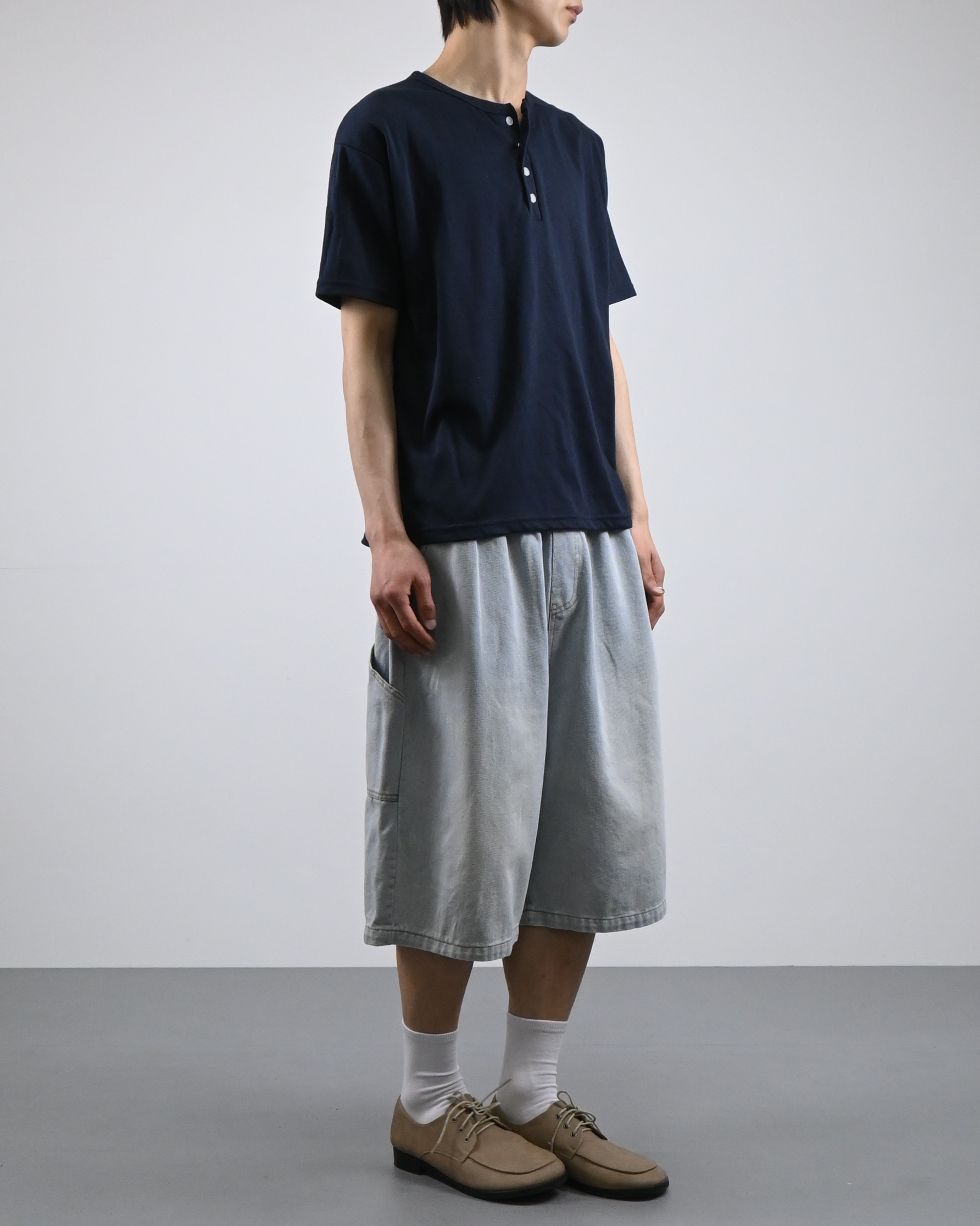 chalant henry neck half t-shirt