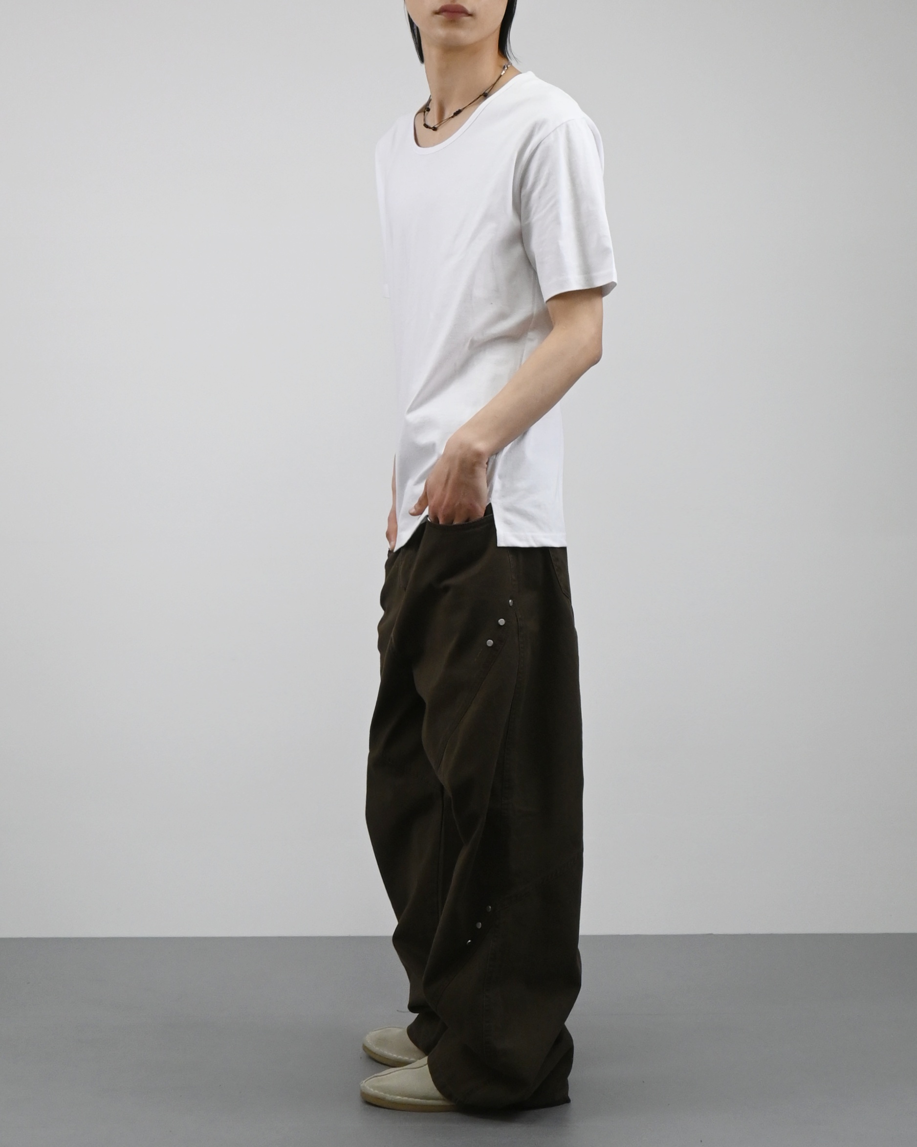 u-neck slit half t-shirt
