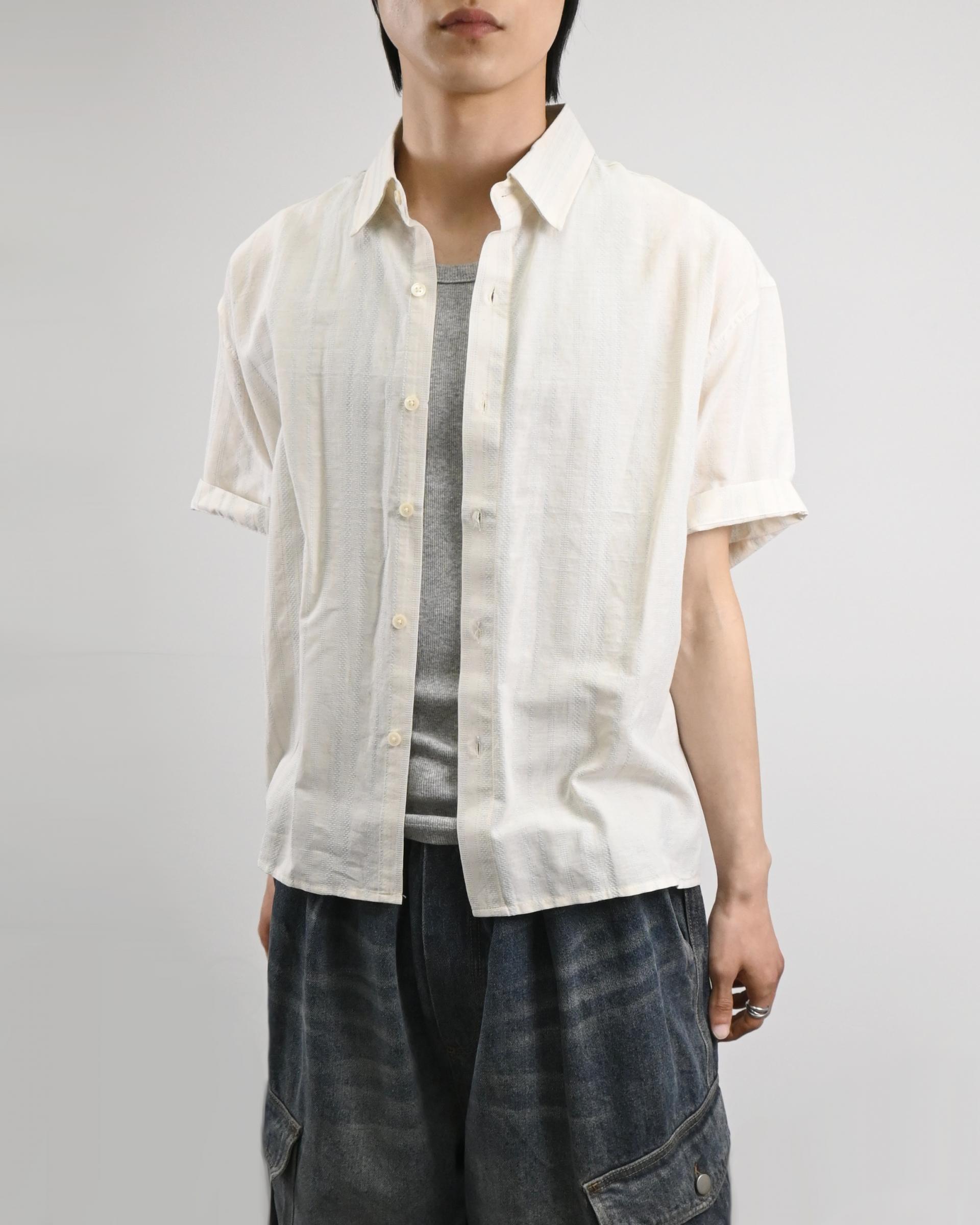 chain stripe shirt