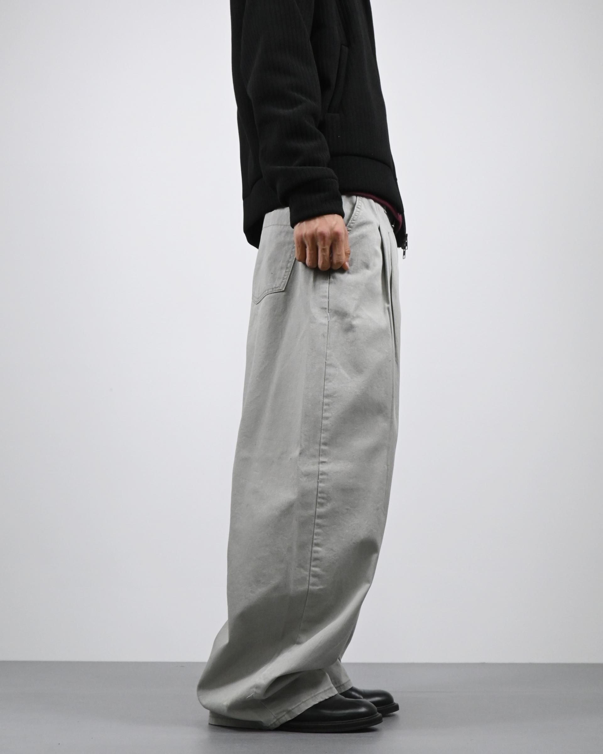 two tuck pigment cotton pants