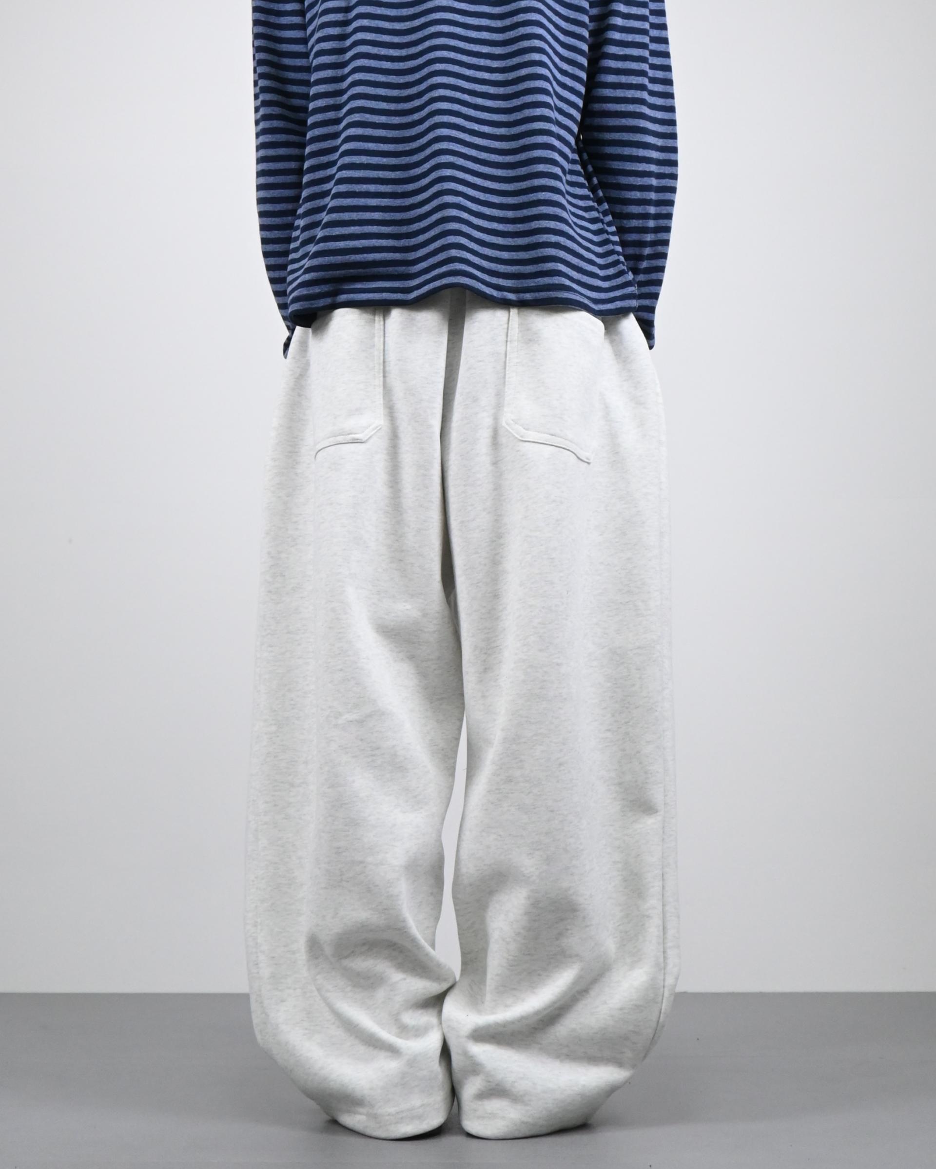 rivet dart sweatpants