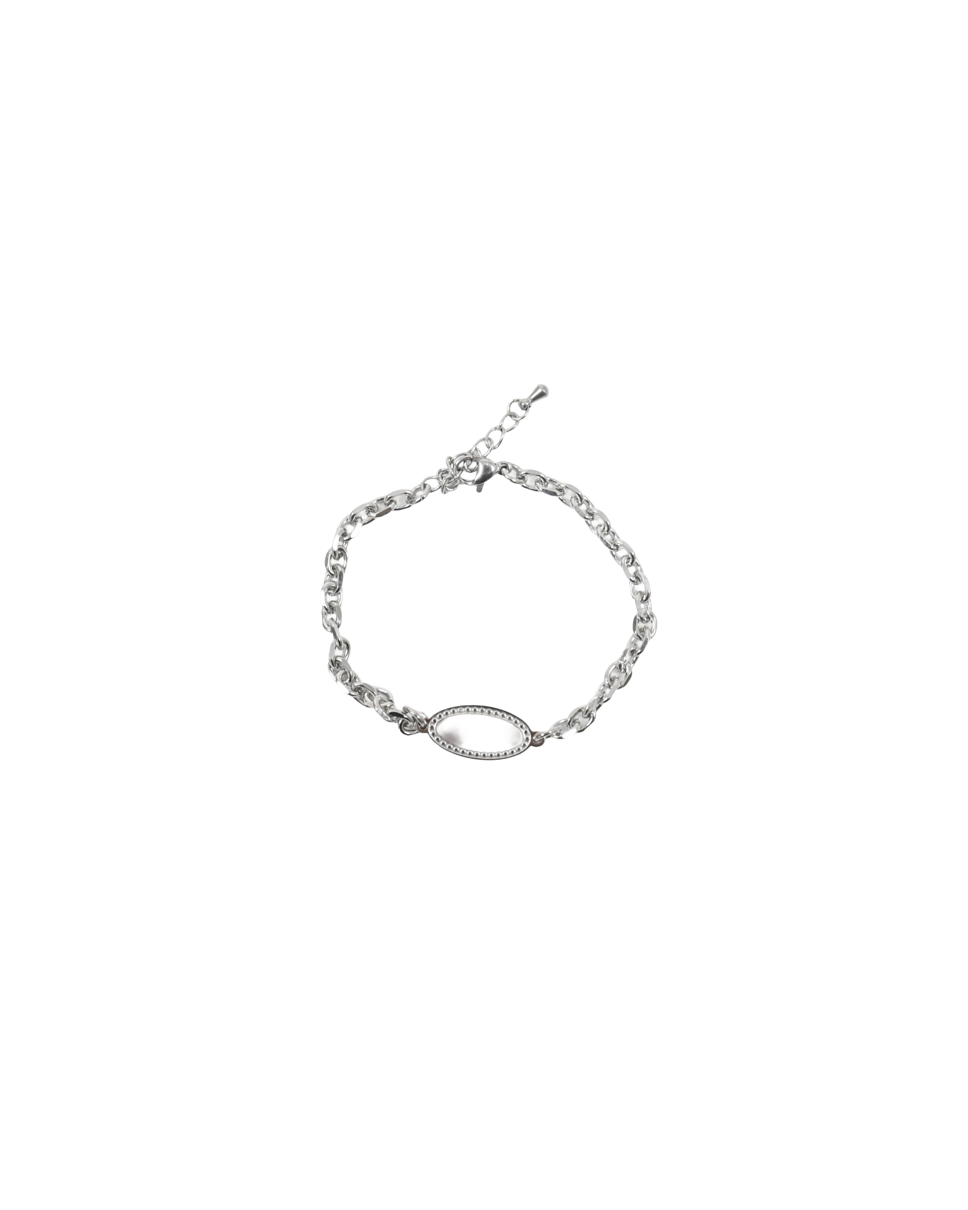 an oval chain bracelet