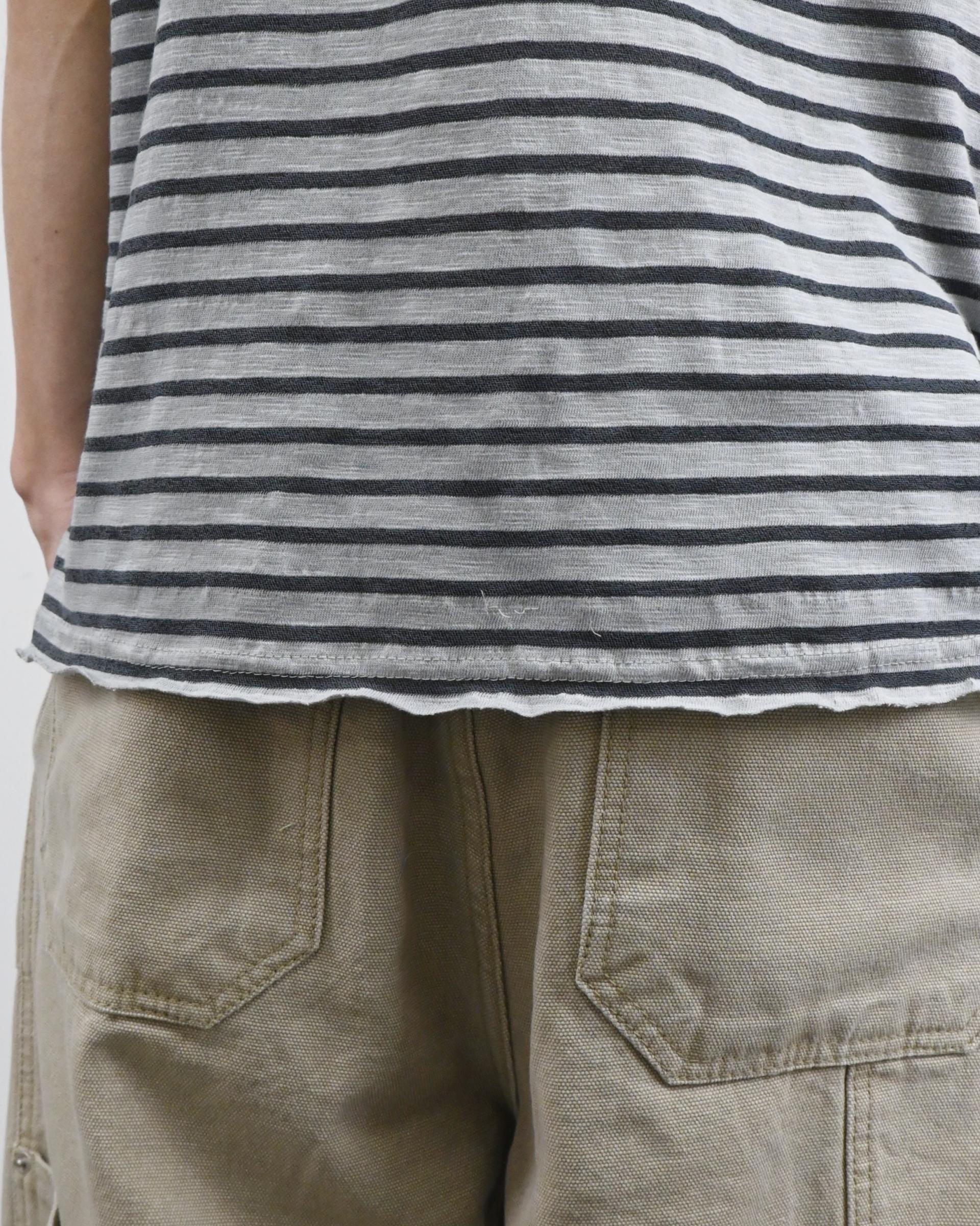 cutting stripe half t-shirt