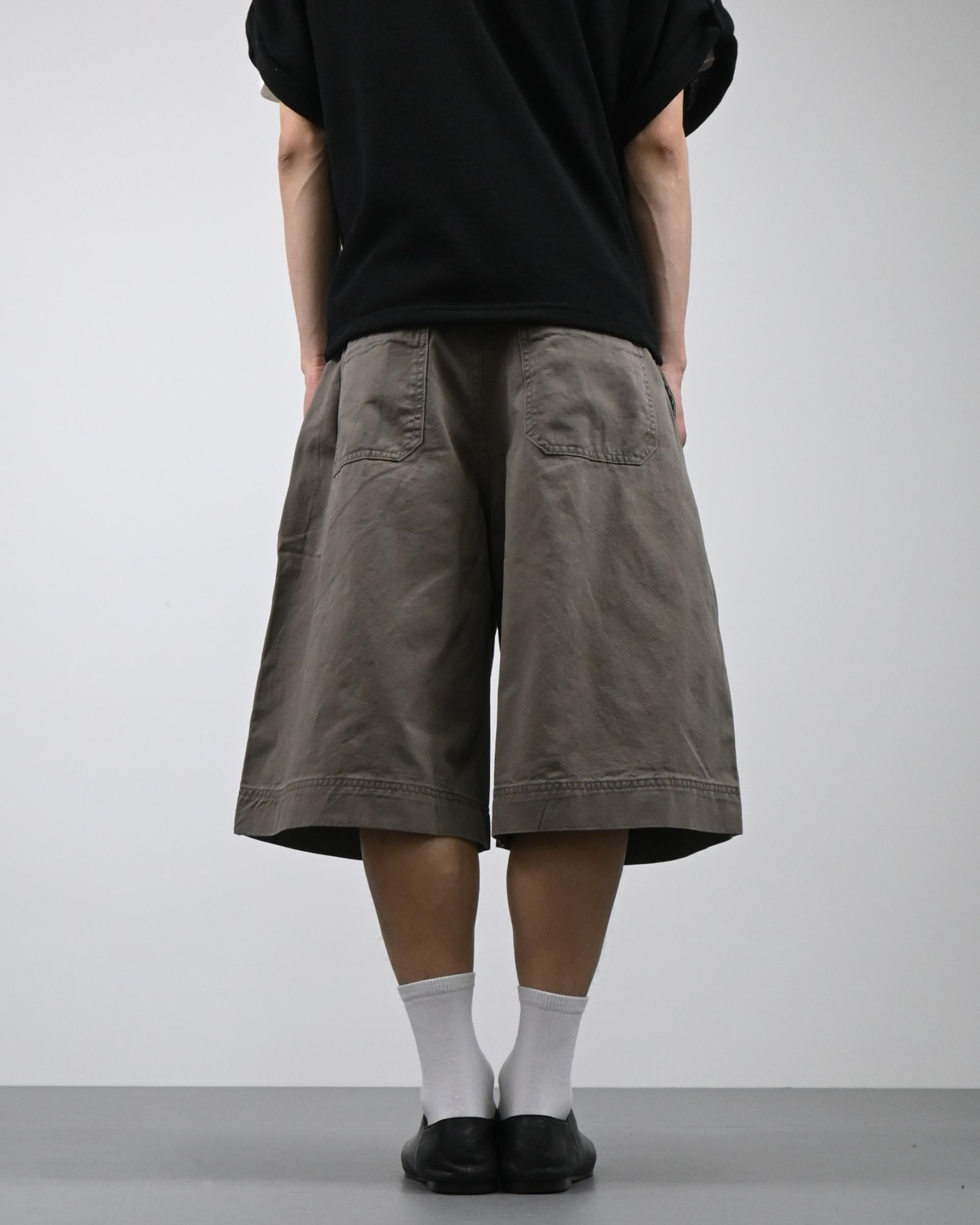 pigment two tuck bermuda cotton pants