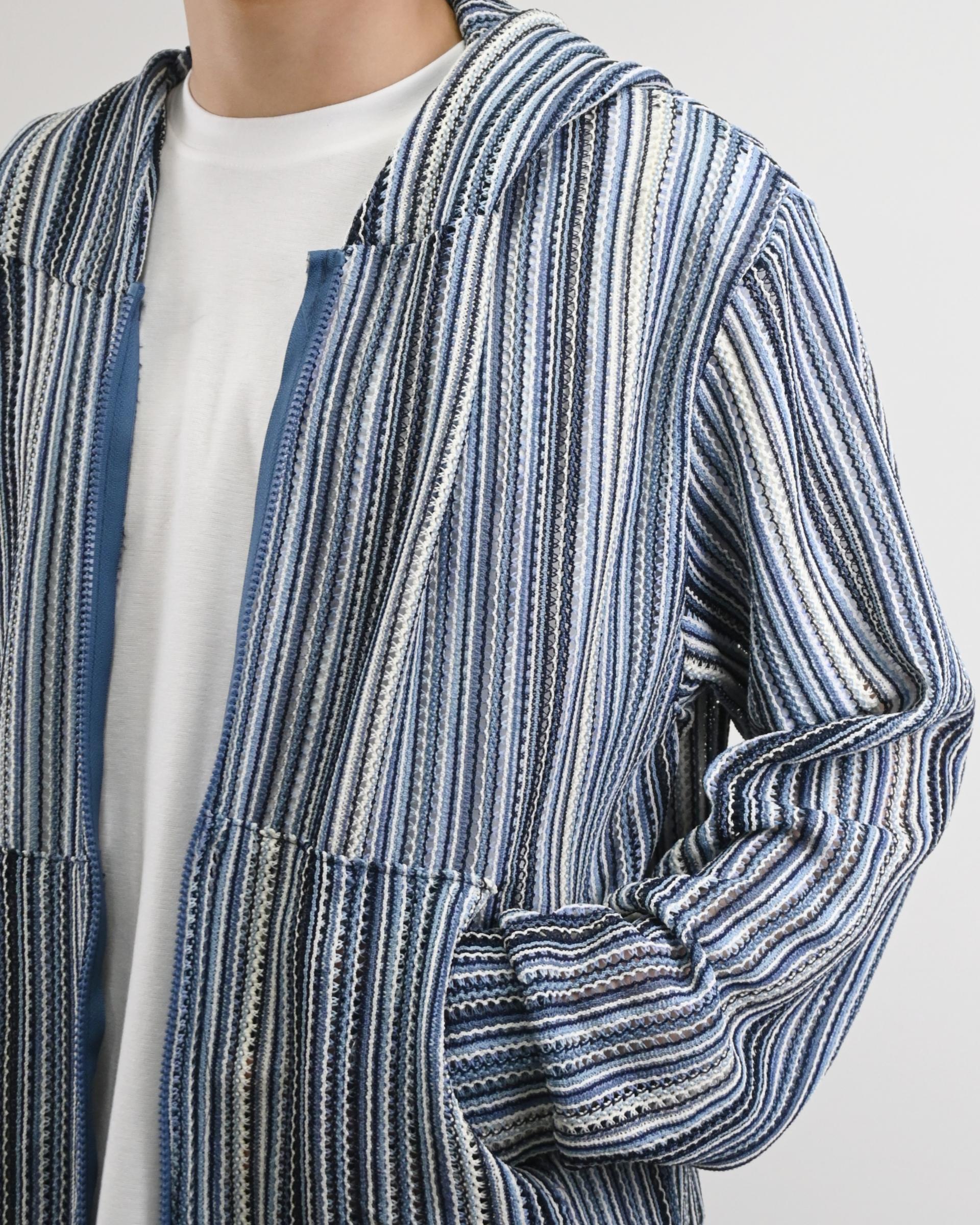 stripe punching hood zip-up