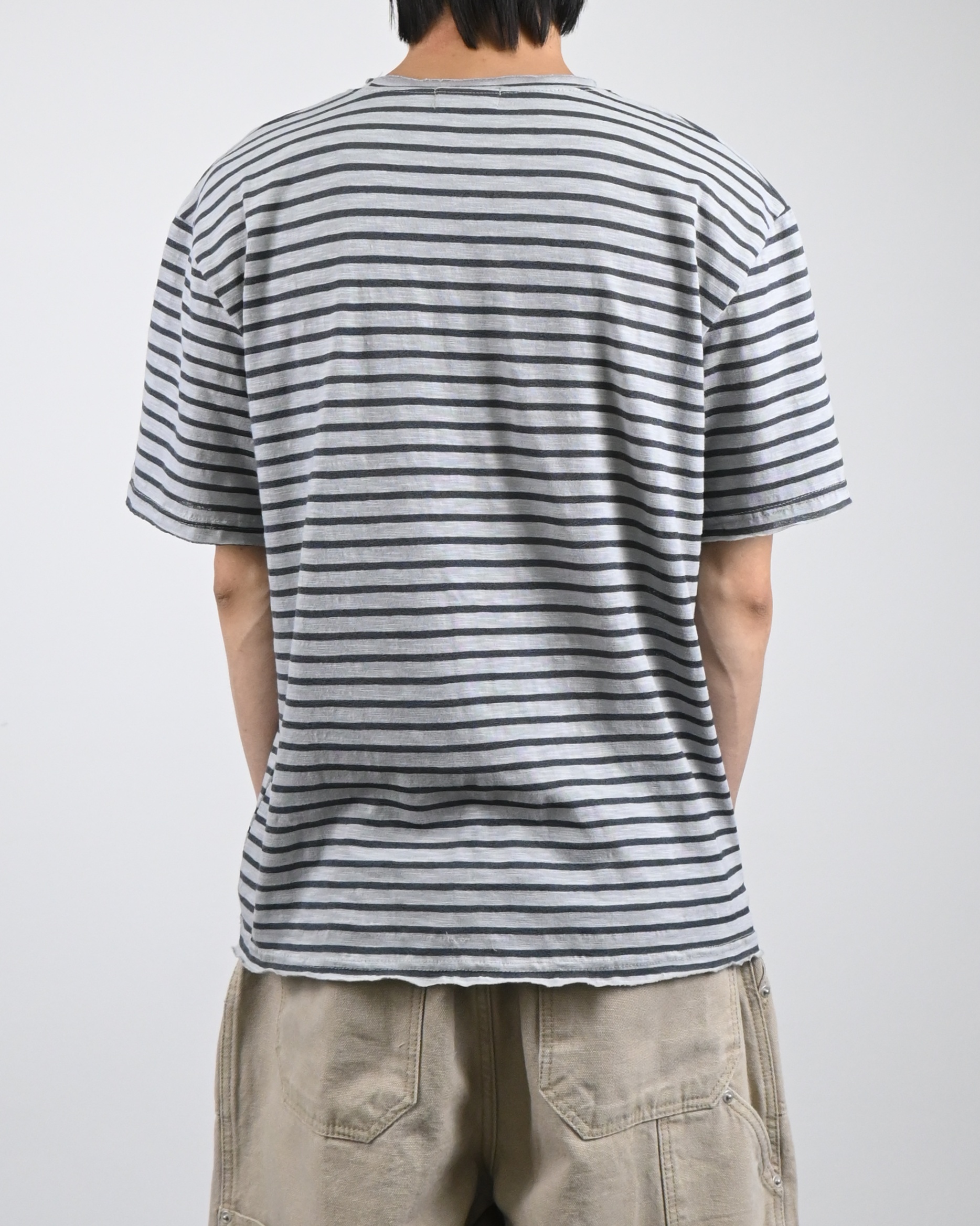 cutting stripe half t-shirt