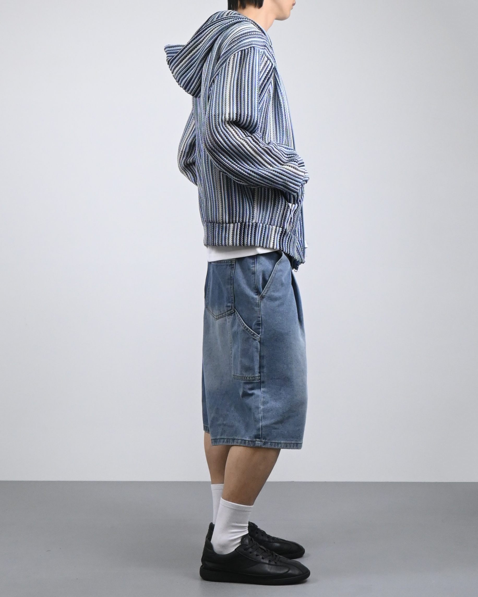one tuck carpenter bermuda denim pants