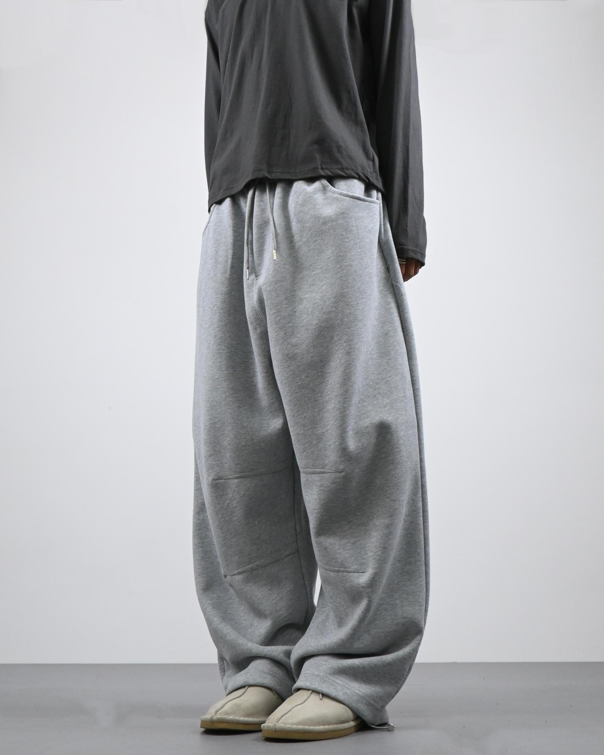 rivet dart sweatpants