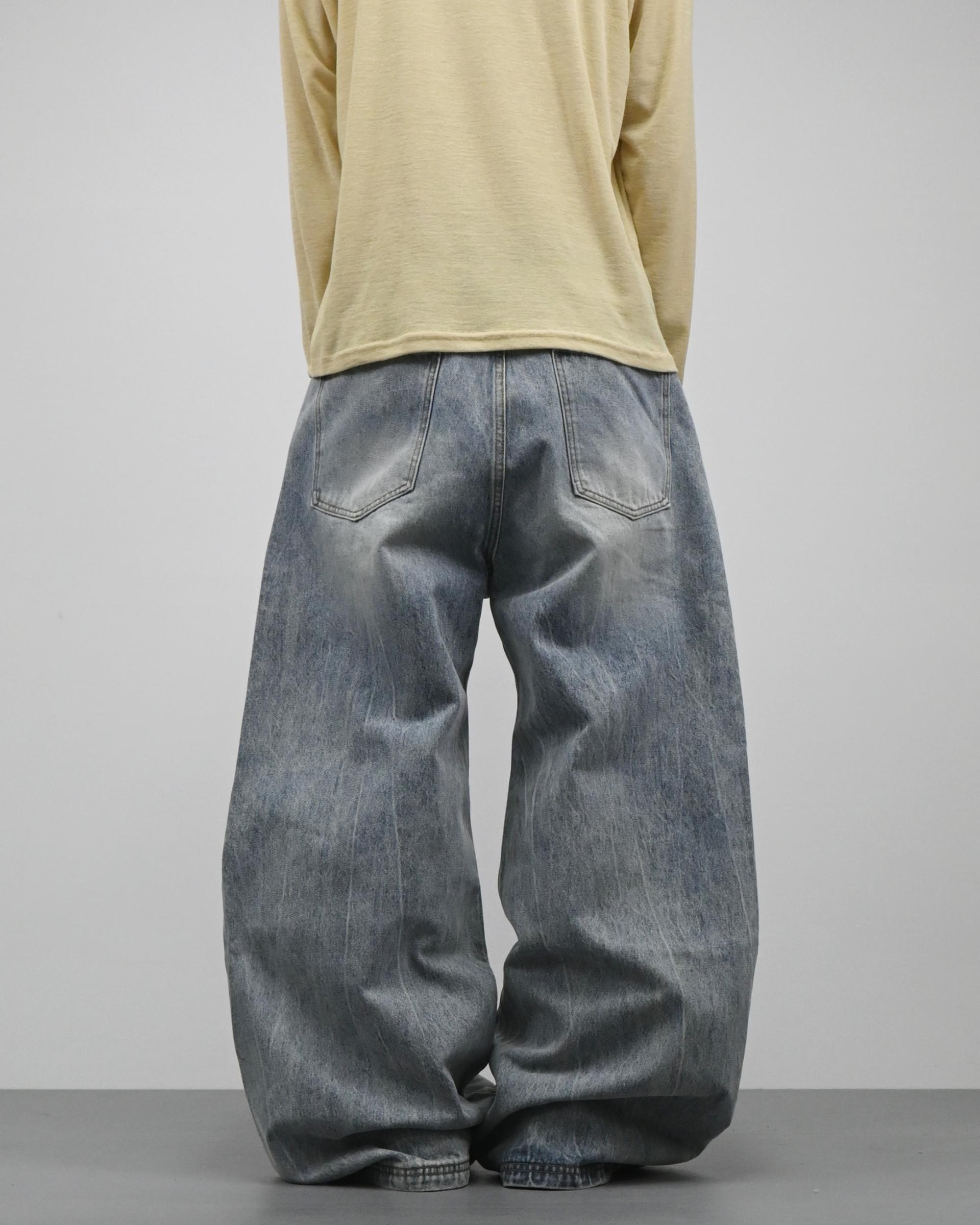 light blue over wide line denim pants