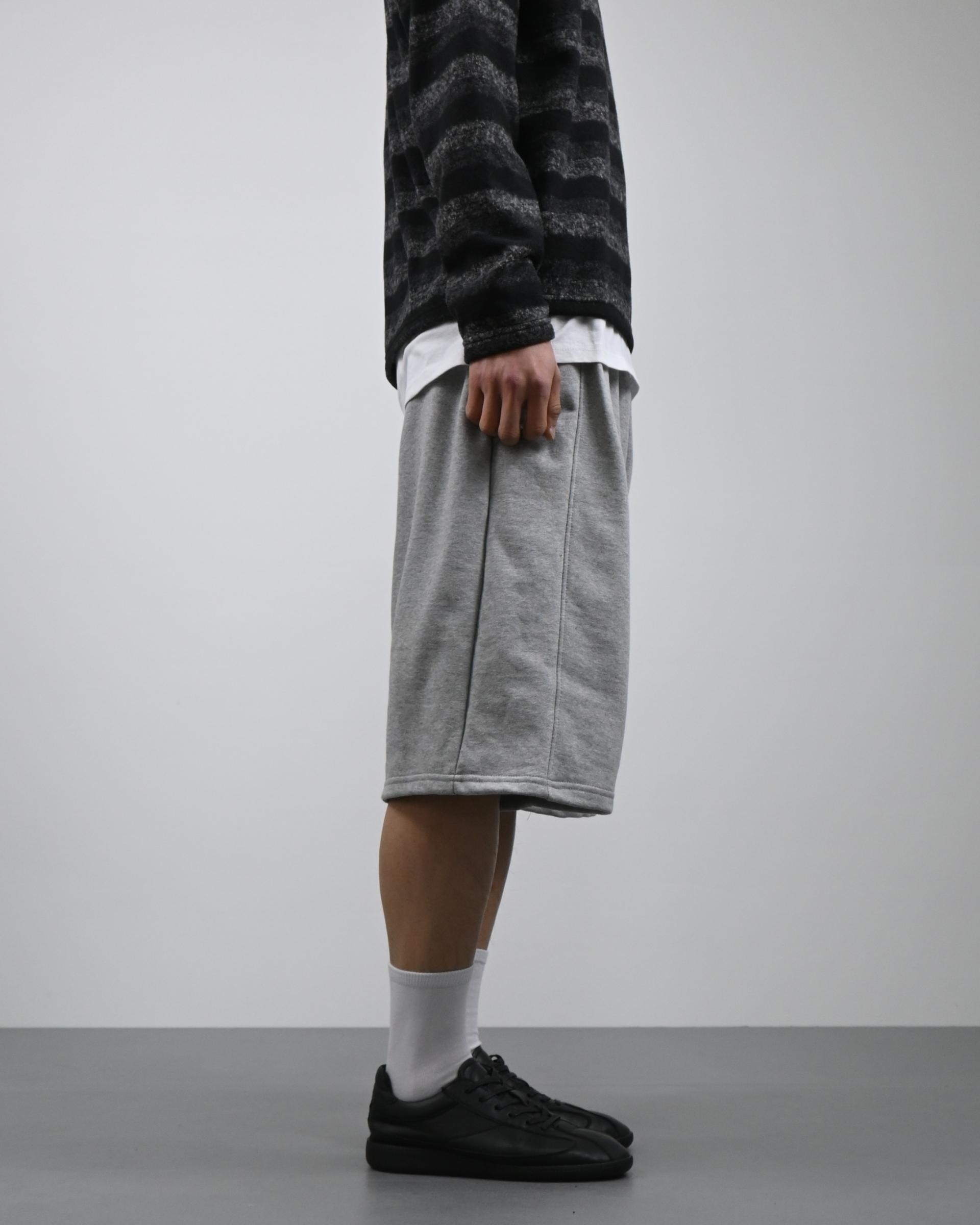 line bermuda sweatpants