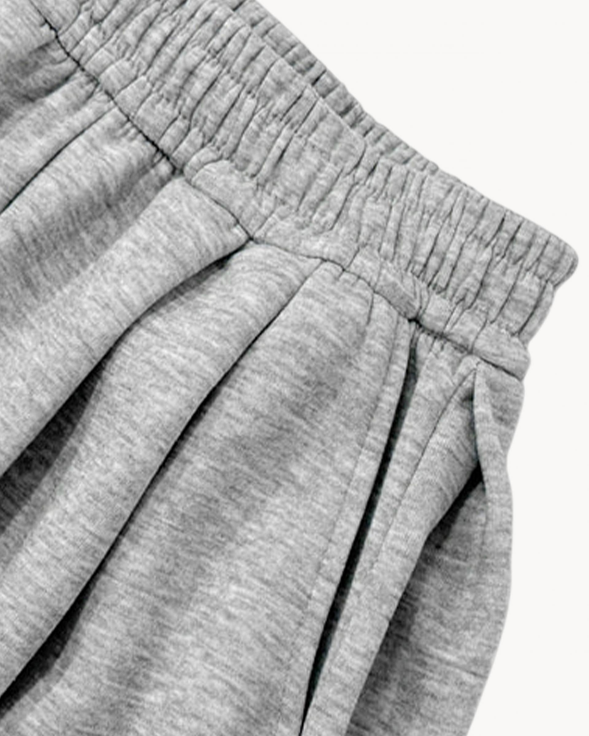 two tuck bermuda sweatpants
