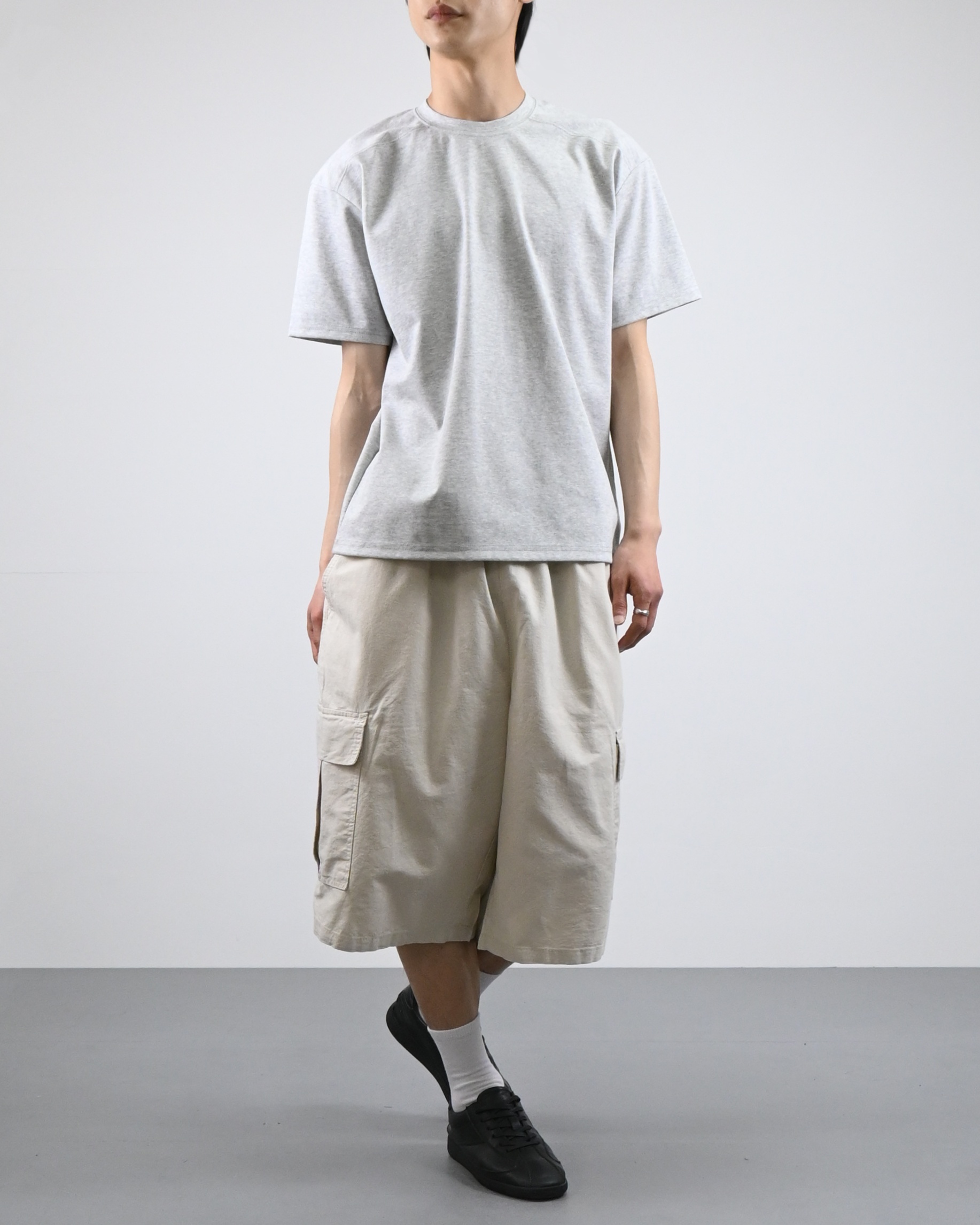 front shoulder line half t-shirt