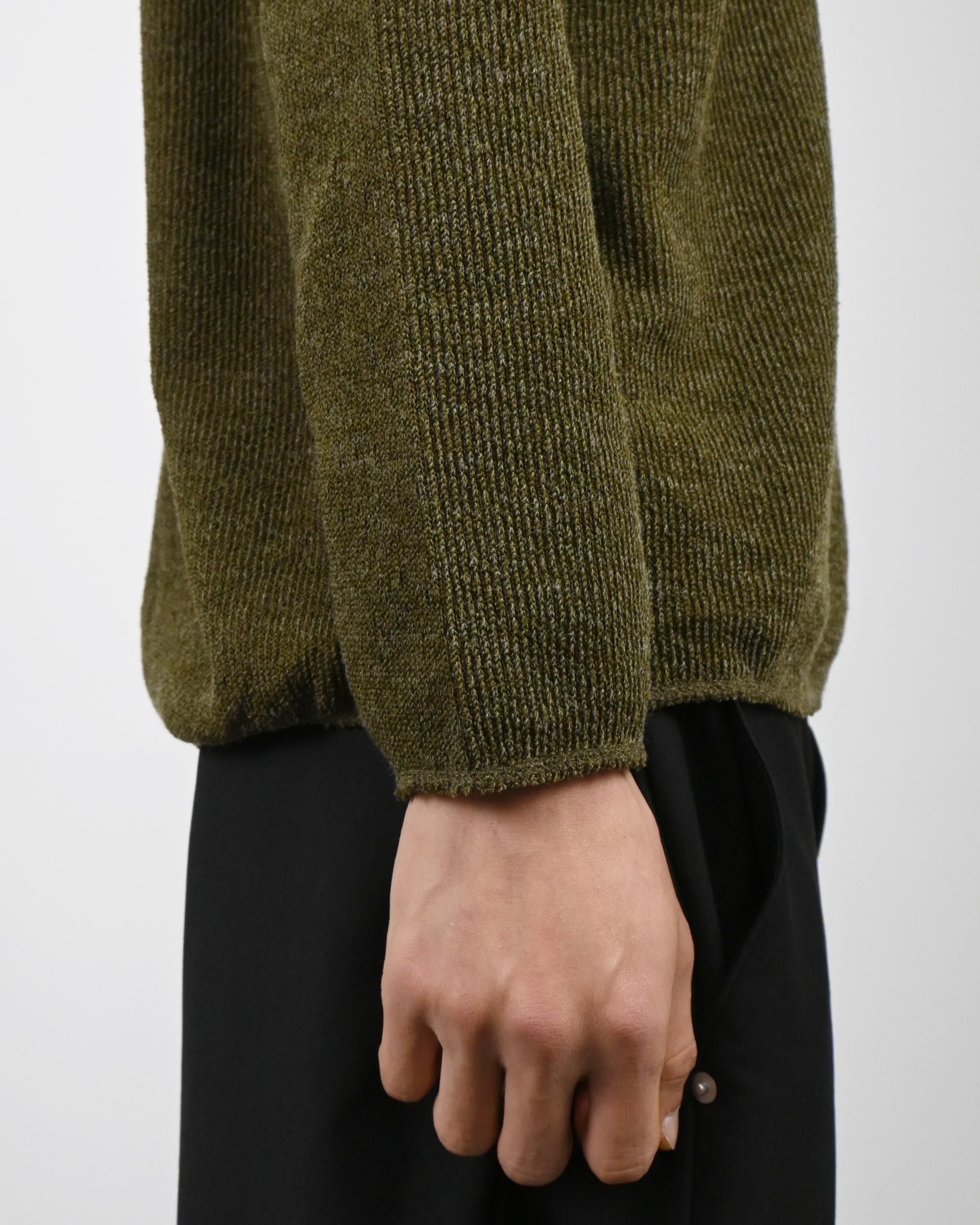 cut wide round neck t-shirt