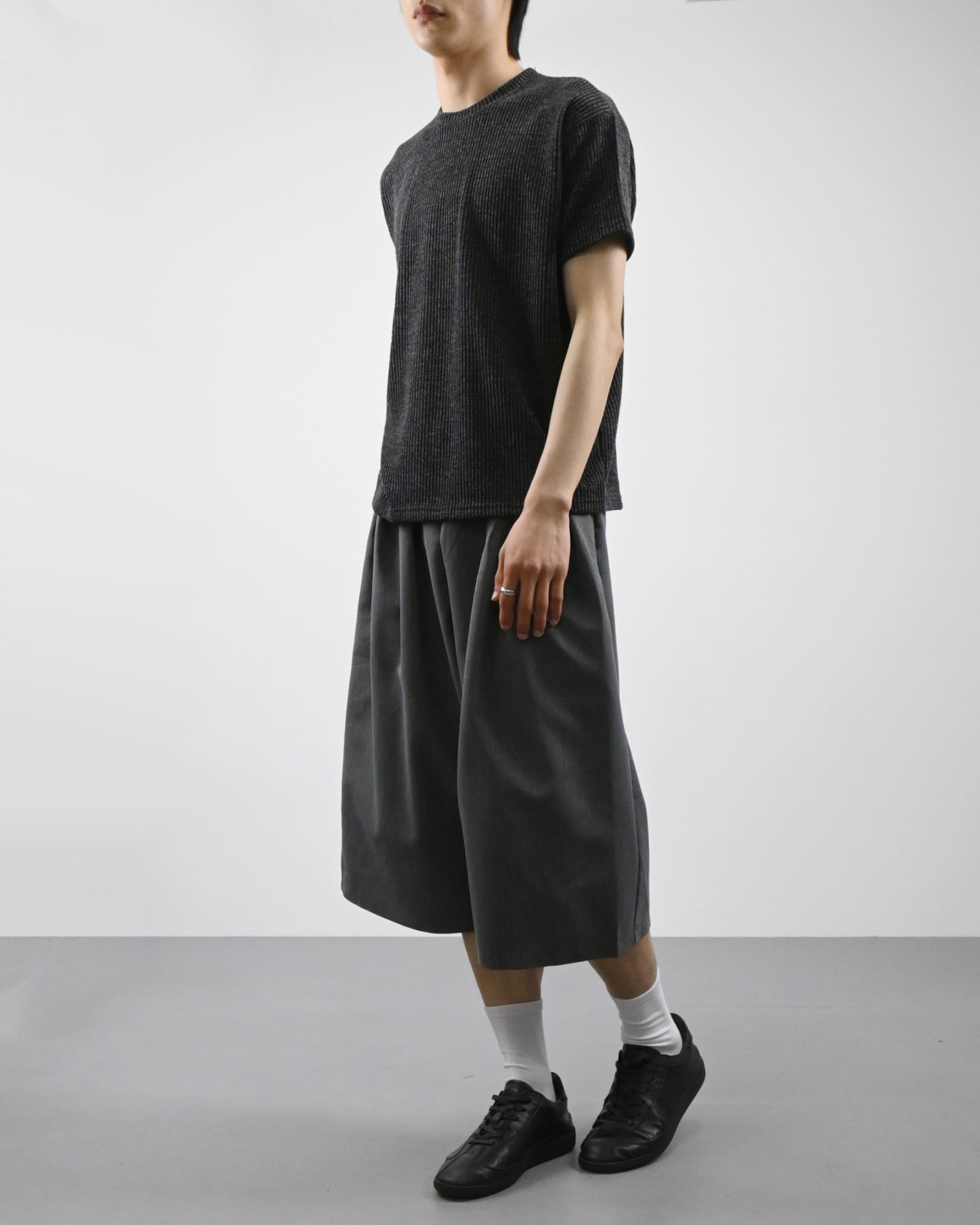 two tone ribbed half-t-shirt