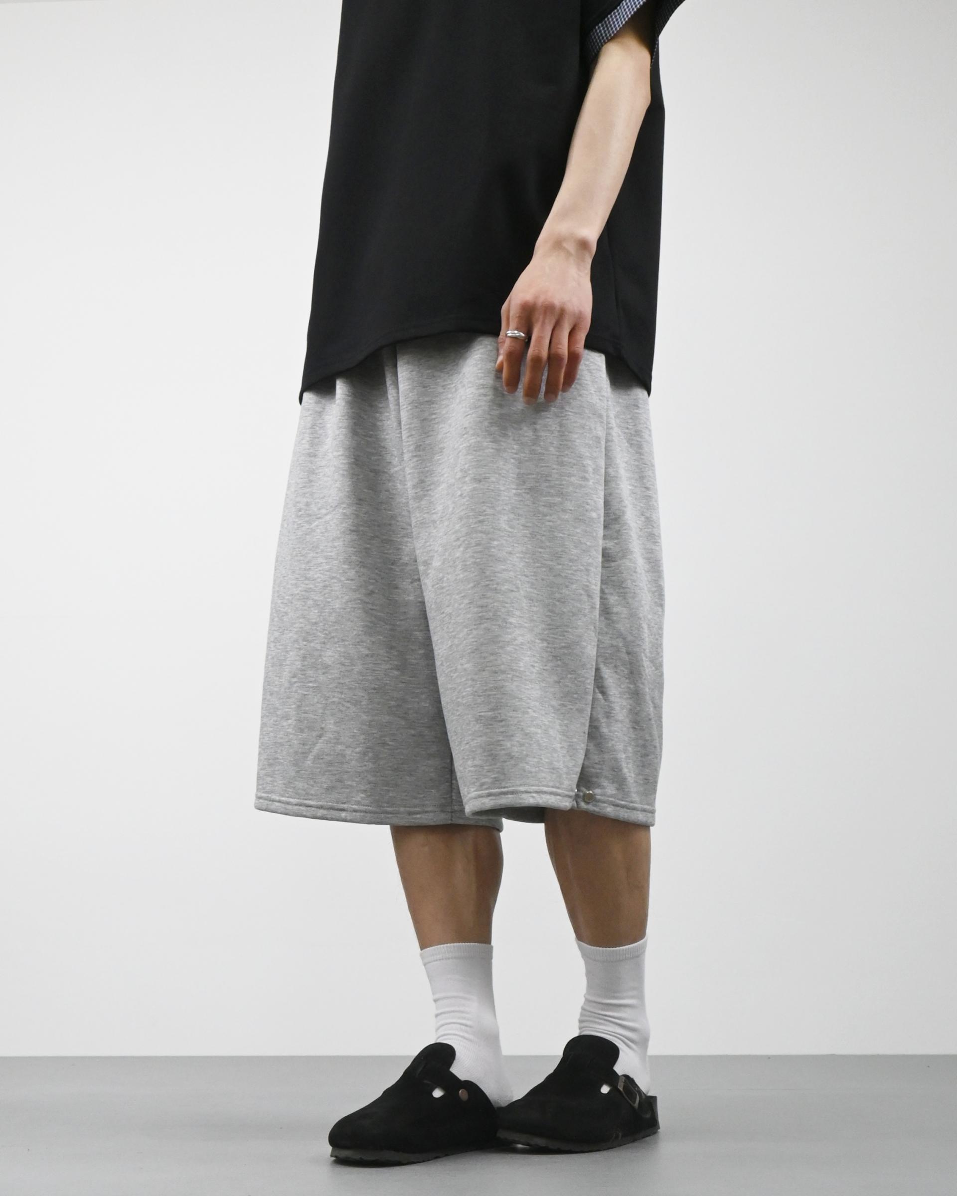 snap bermuda sweatpants