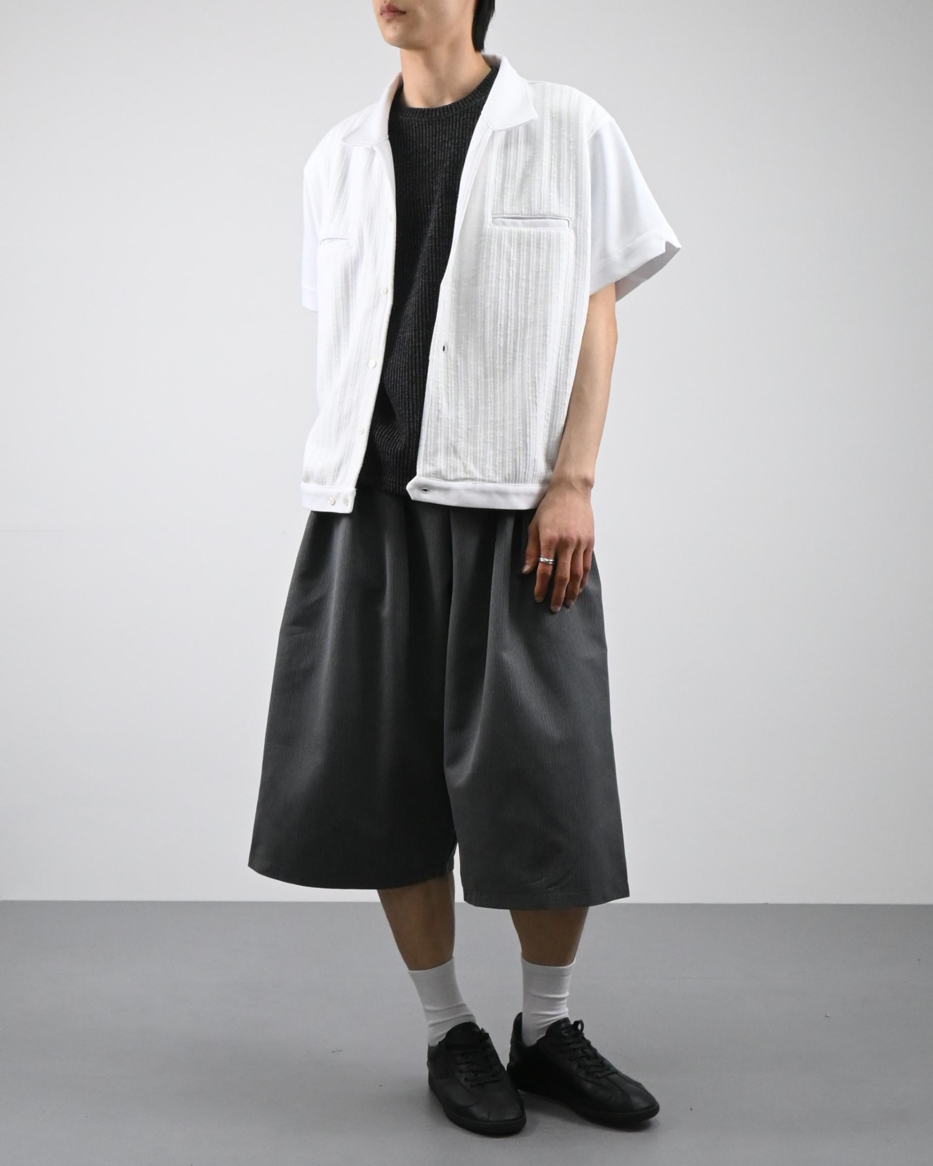 three tuck stripe bermuda slacks