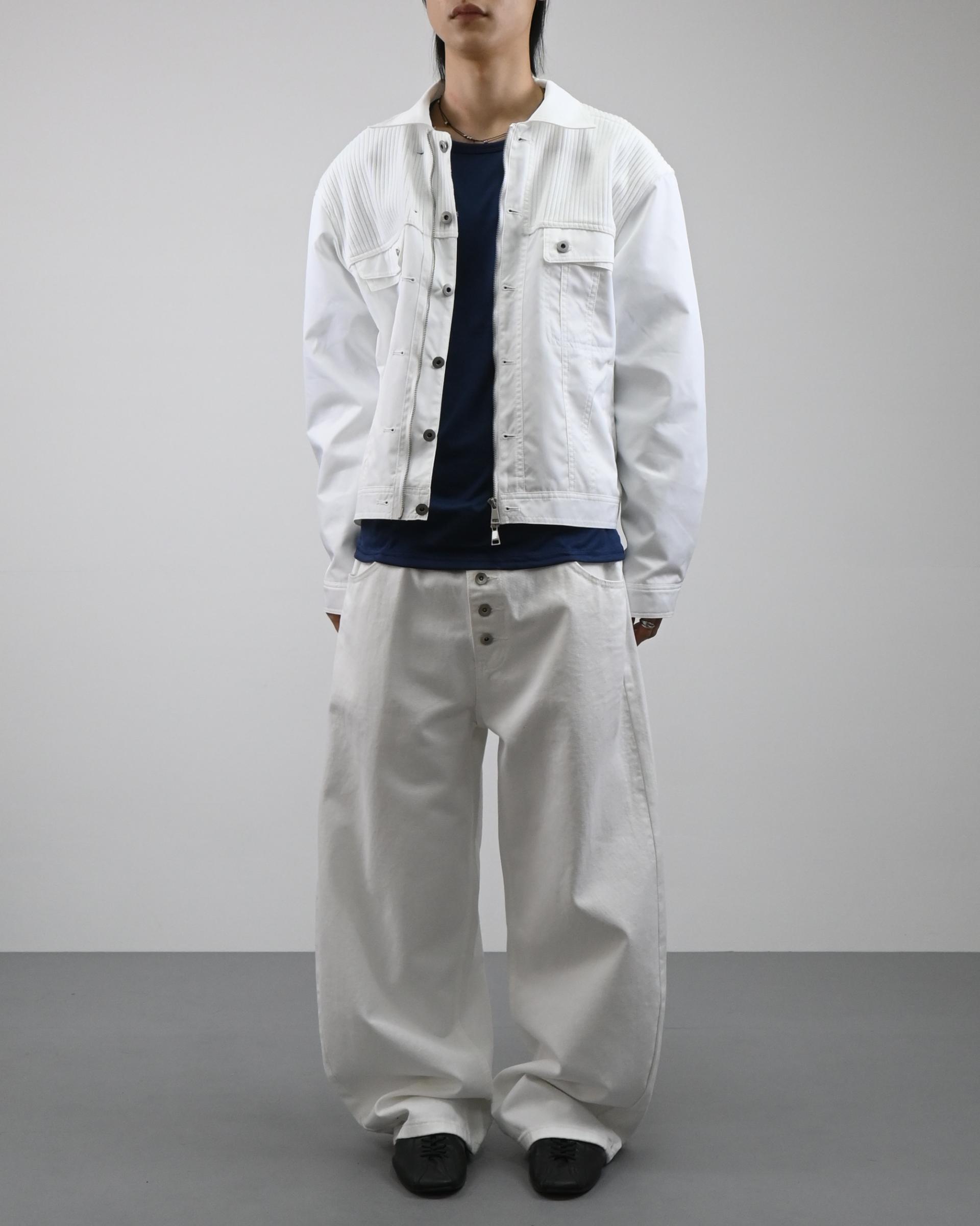 button curved cotton trousers