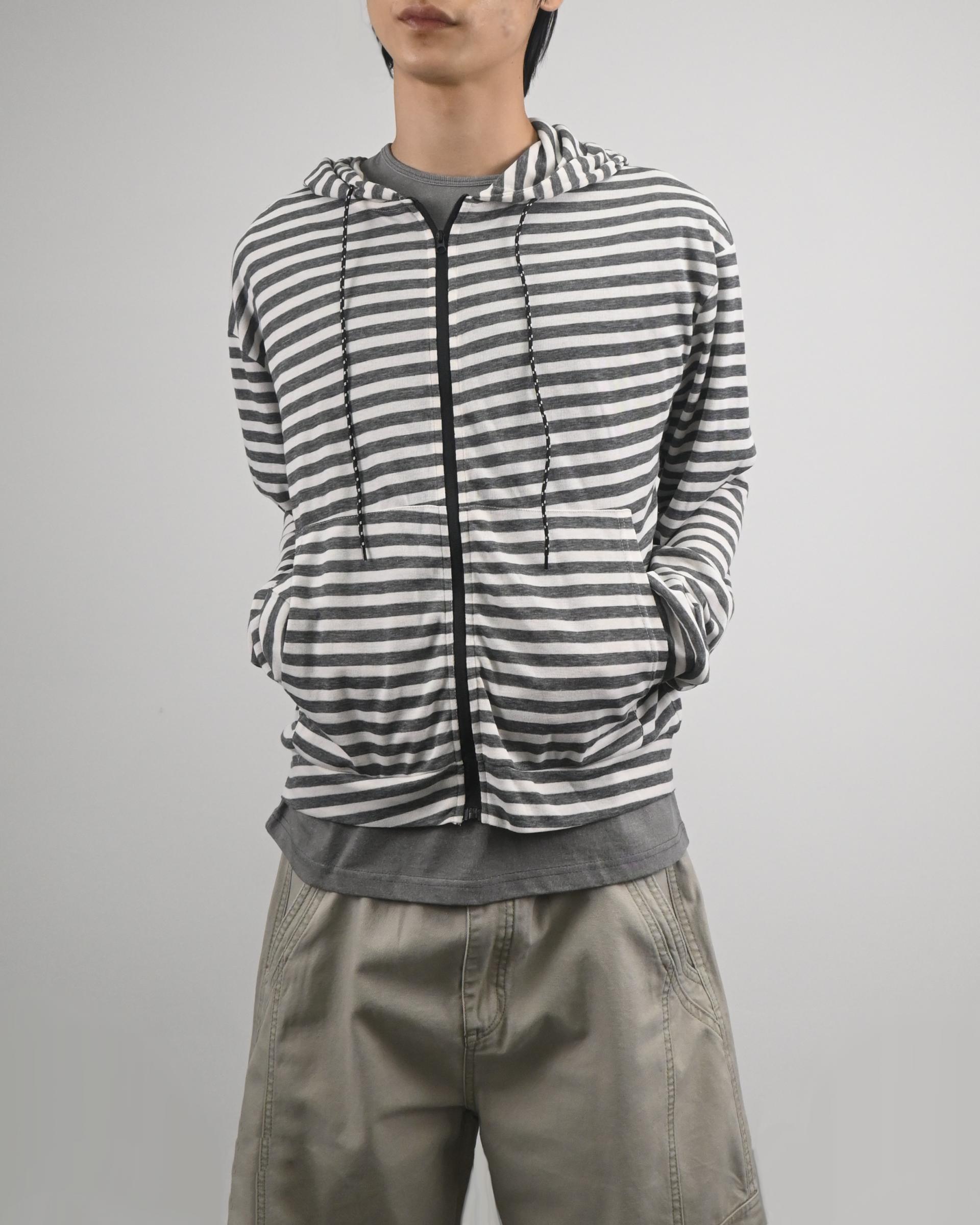 thin stripe hood zip-up