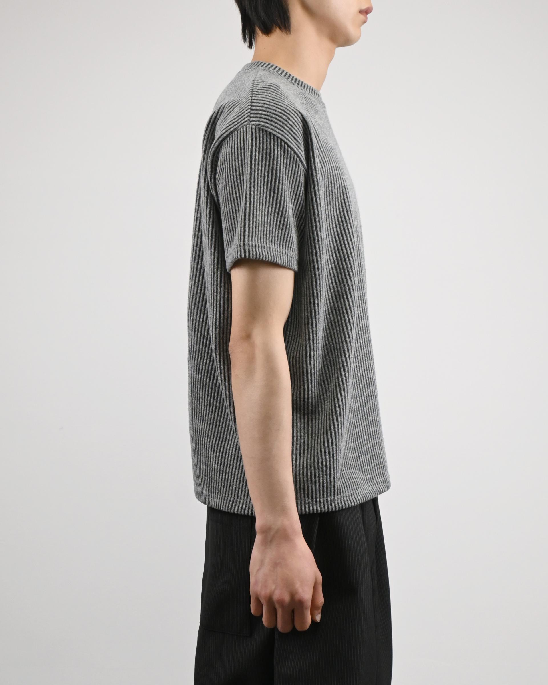 two tone ribbed half-t-shirt