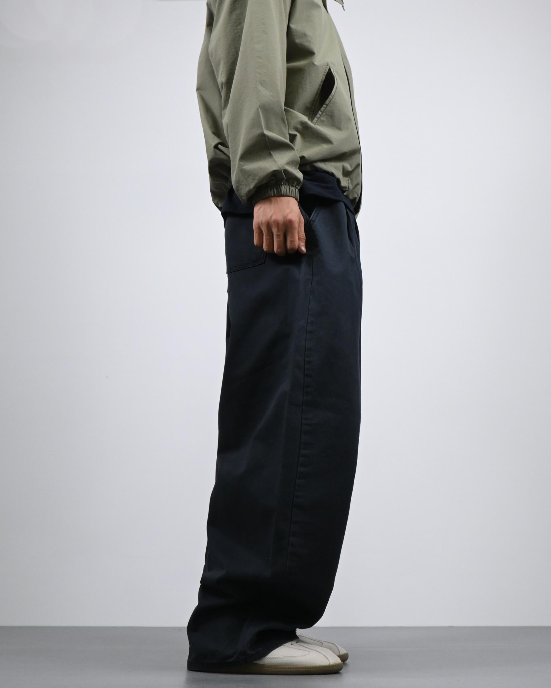 two tuck pigment cotton pants
